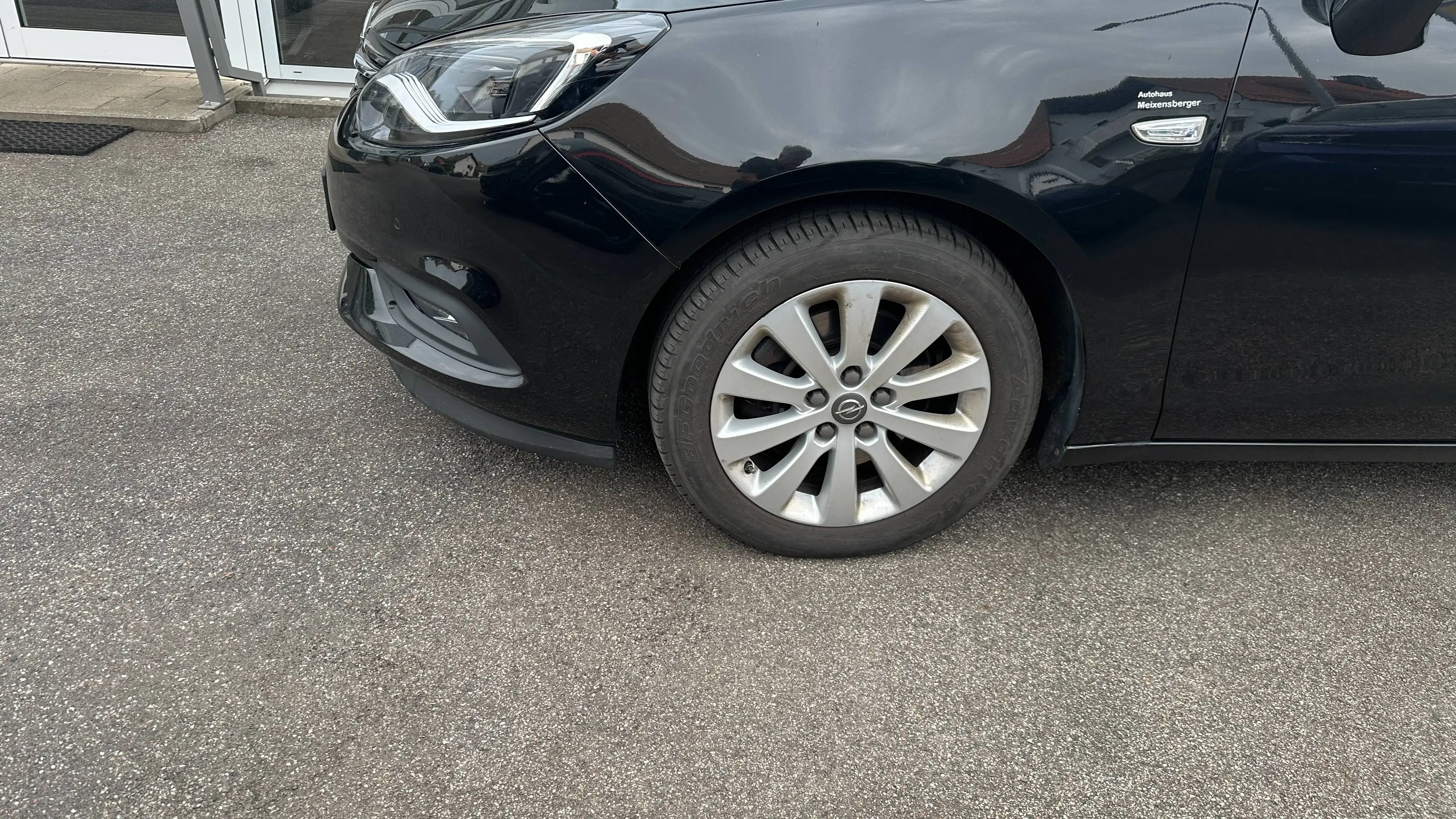 Opel Zafira Innovation Automatik 7-Sitzer Navigationssystem Rückfahrkamera Sitzheizung Lenkradheizung — photo 5