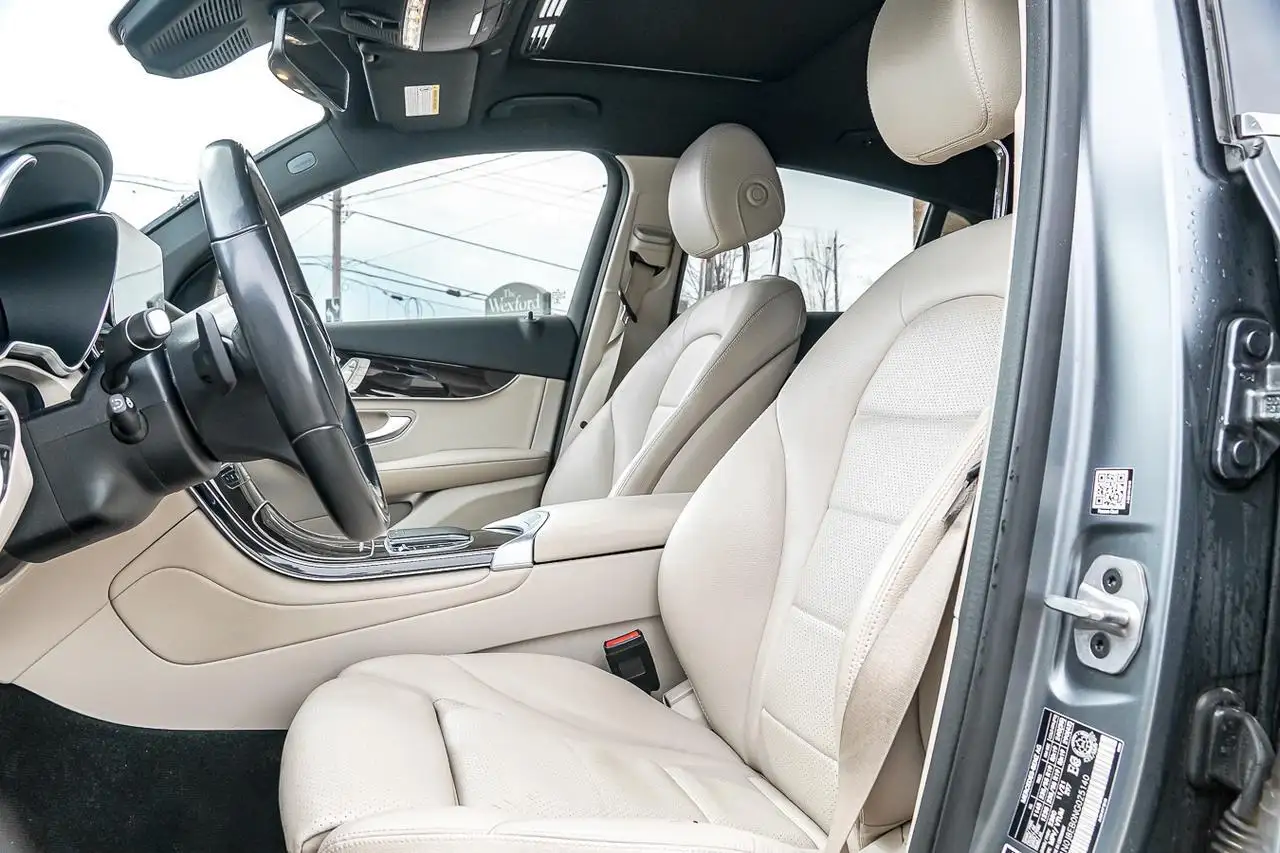 Mercedes-Benz GLC снимка Mercedes-Benz GLC
