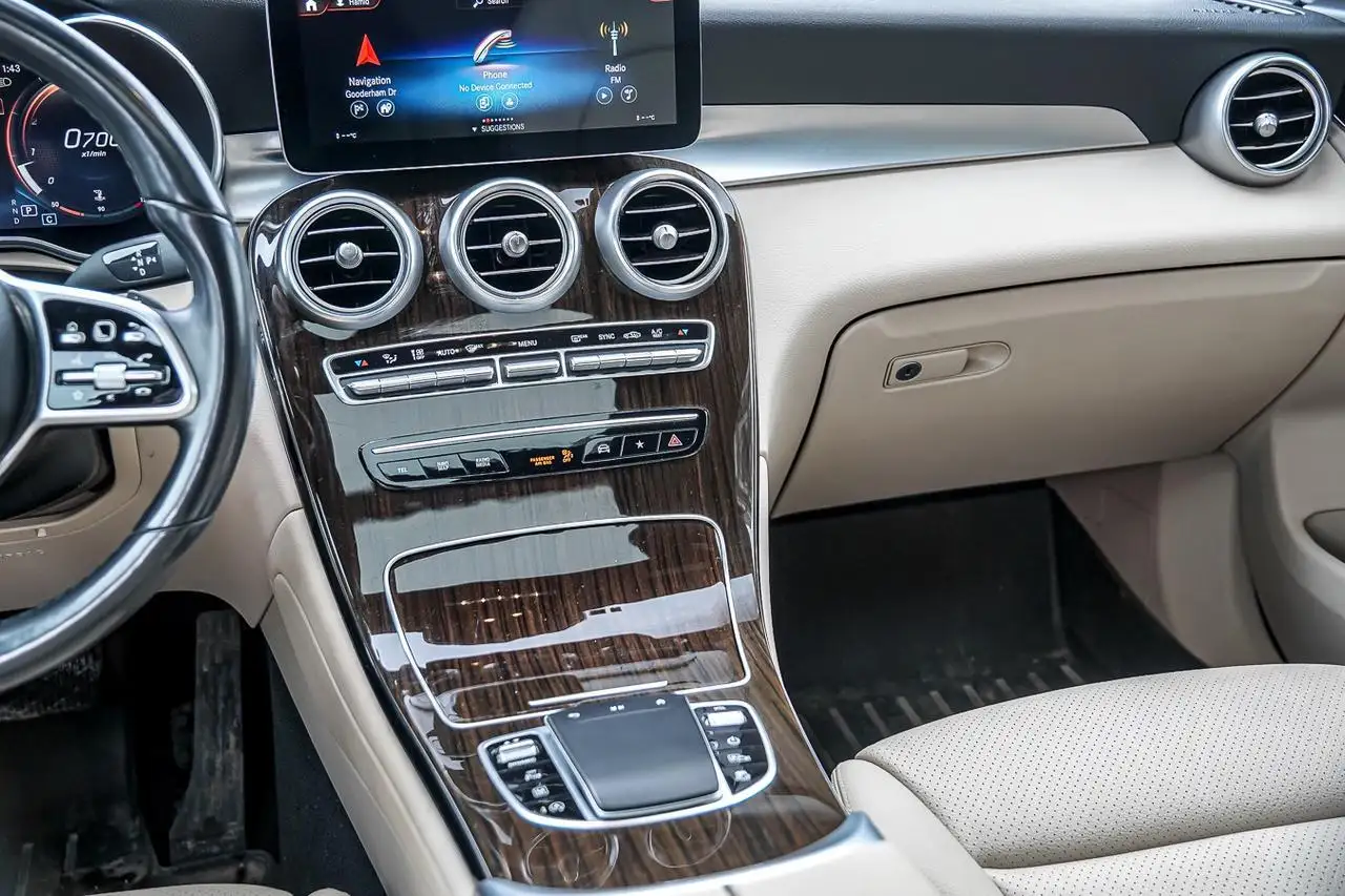 Mercedes-Benz GLC снимка Mercedes-Benz GLC