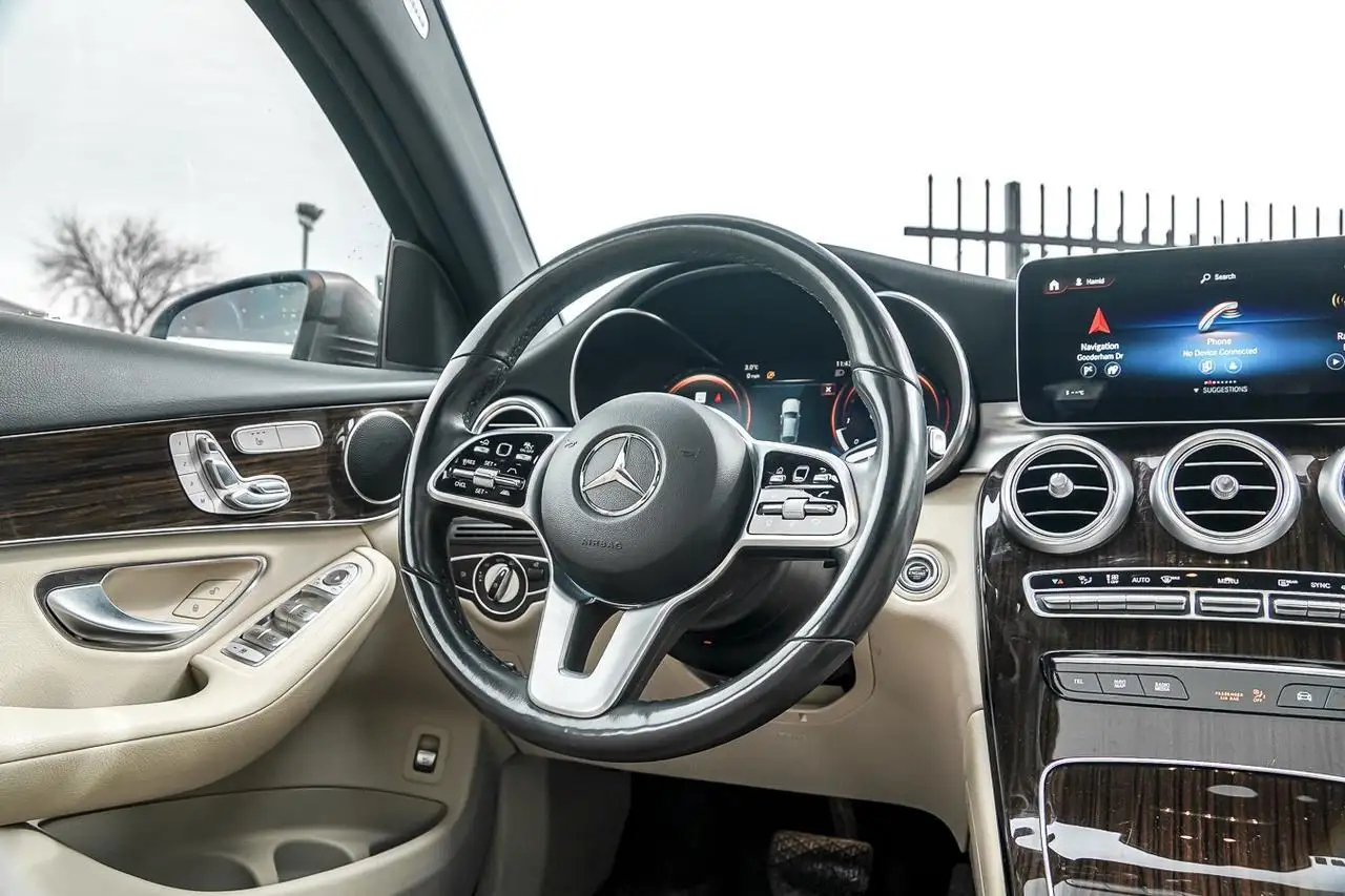 Mercedes-Benz GLC снимка Mercedes-Benz GLC