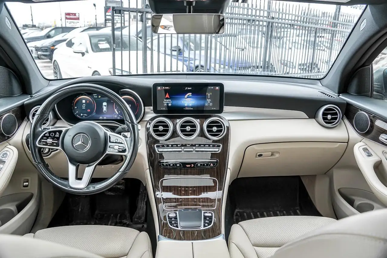 Mercedes-Benz GLC снимка Mercedes-Benz GLC