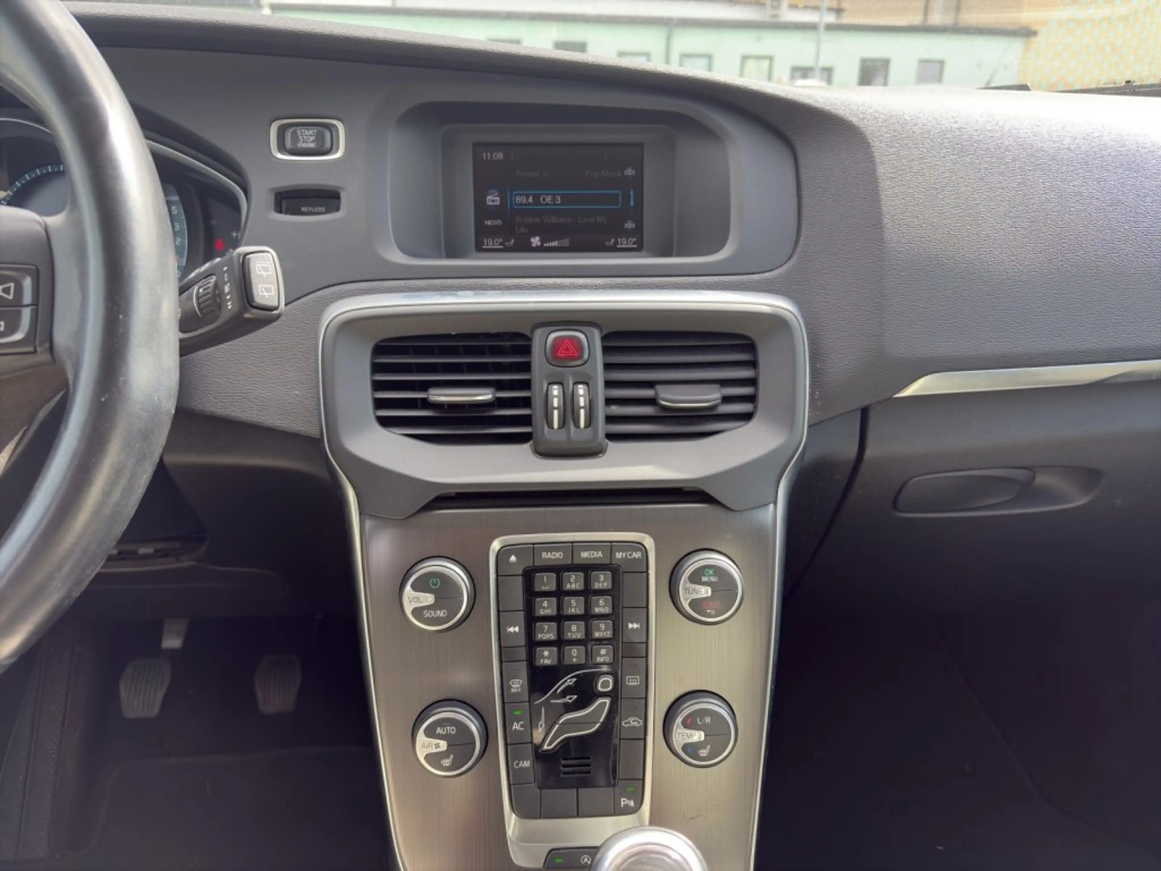 Volvo V40 D2 (94G) MO — photo 10