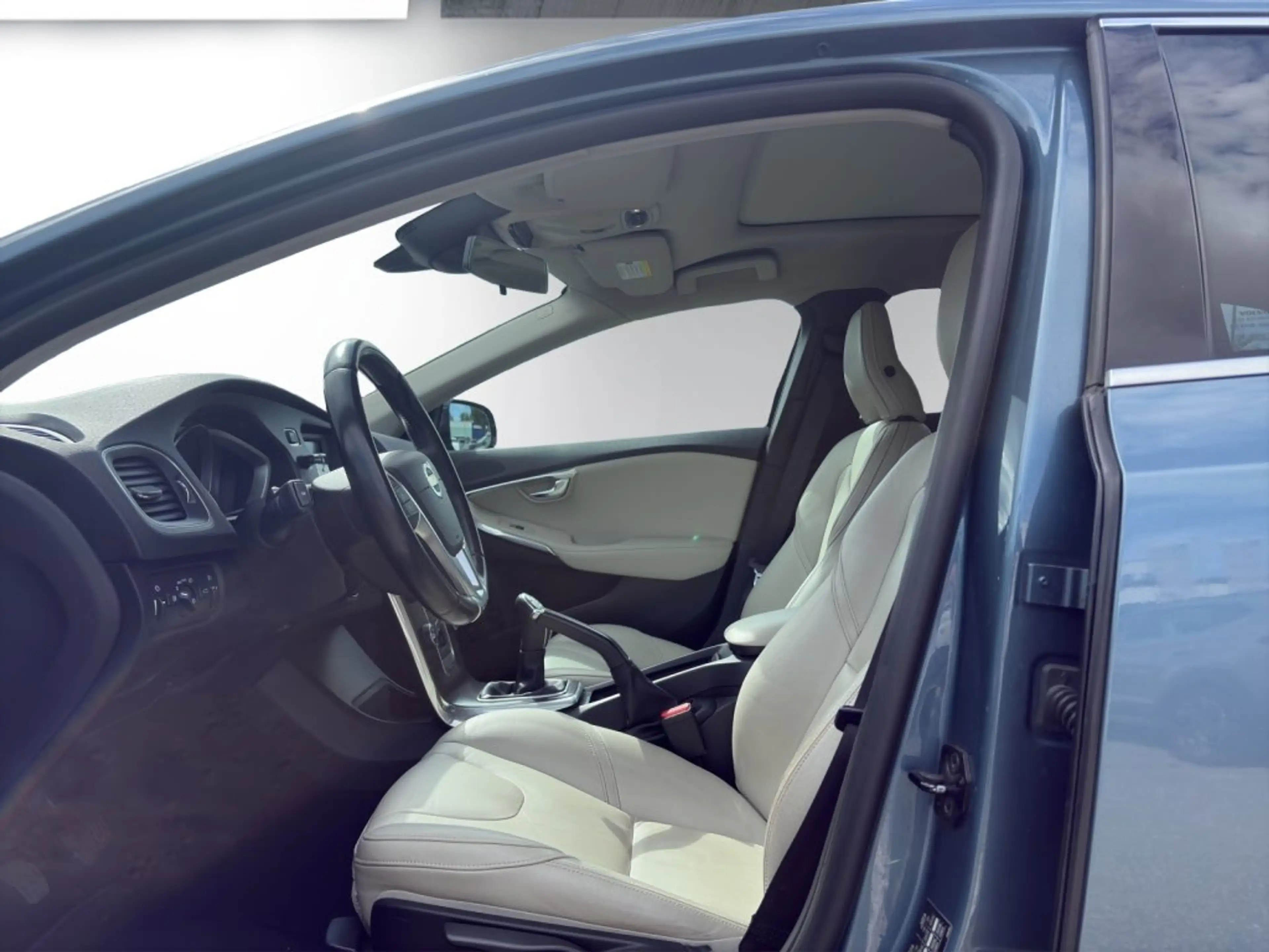 Volvo V40 D2 (94G) MO — photo 6