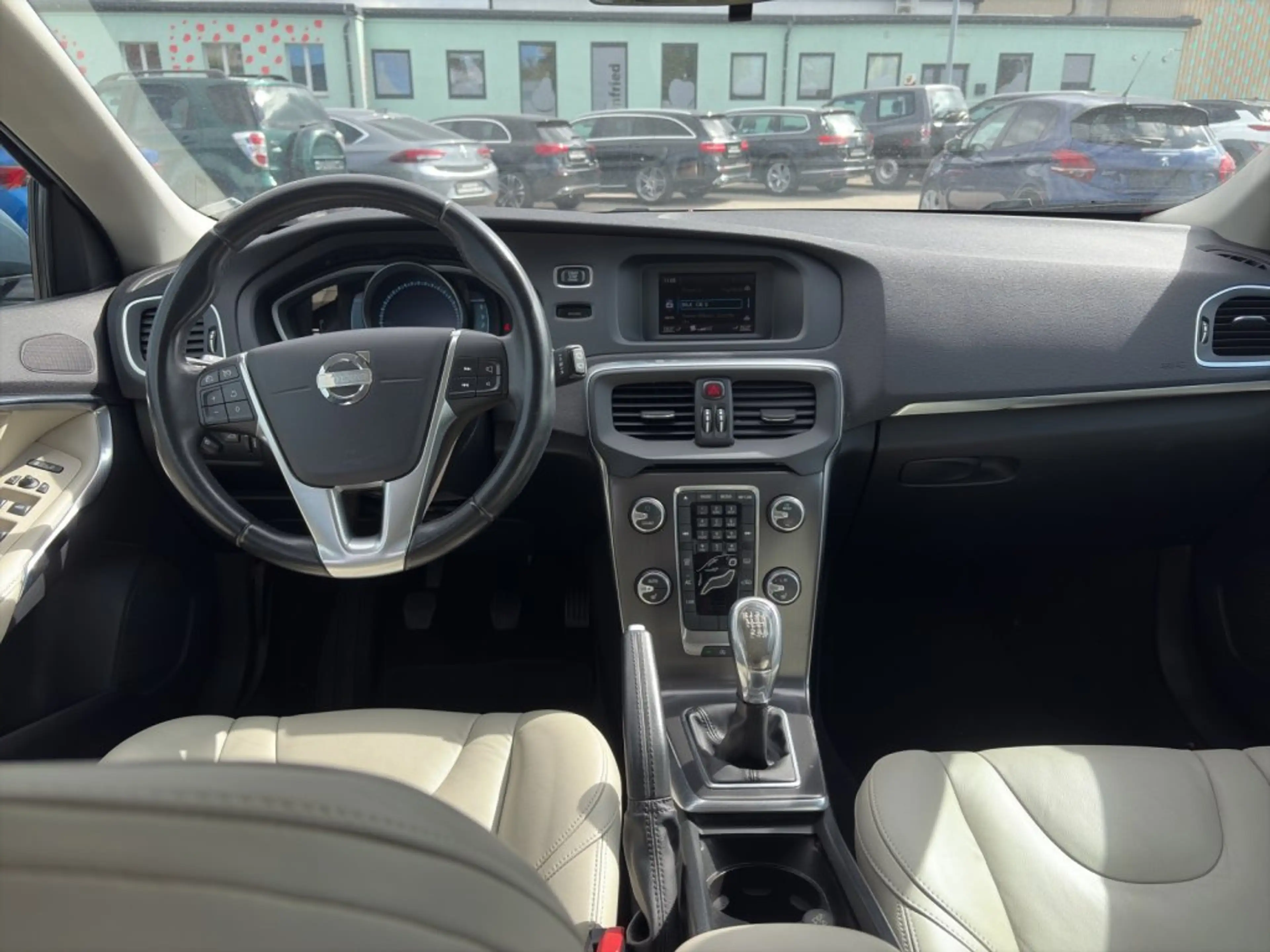 Volvo V40 D2 (94G) MO — photo 9