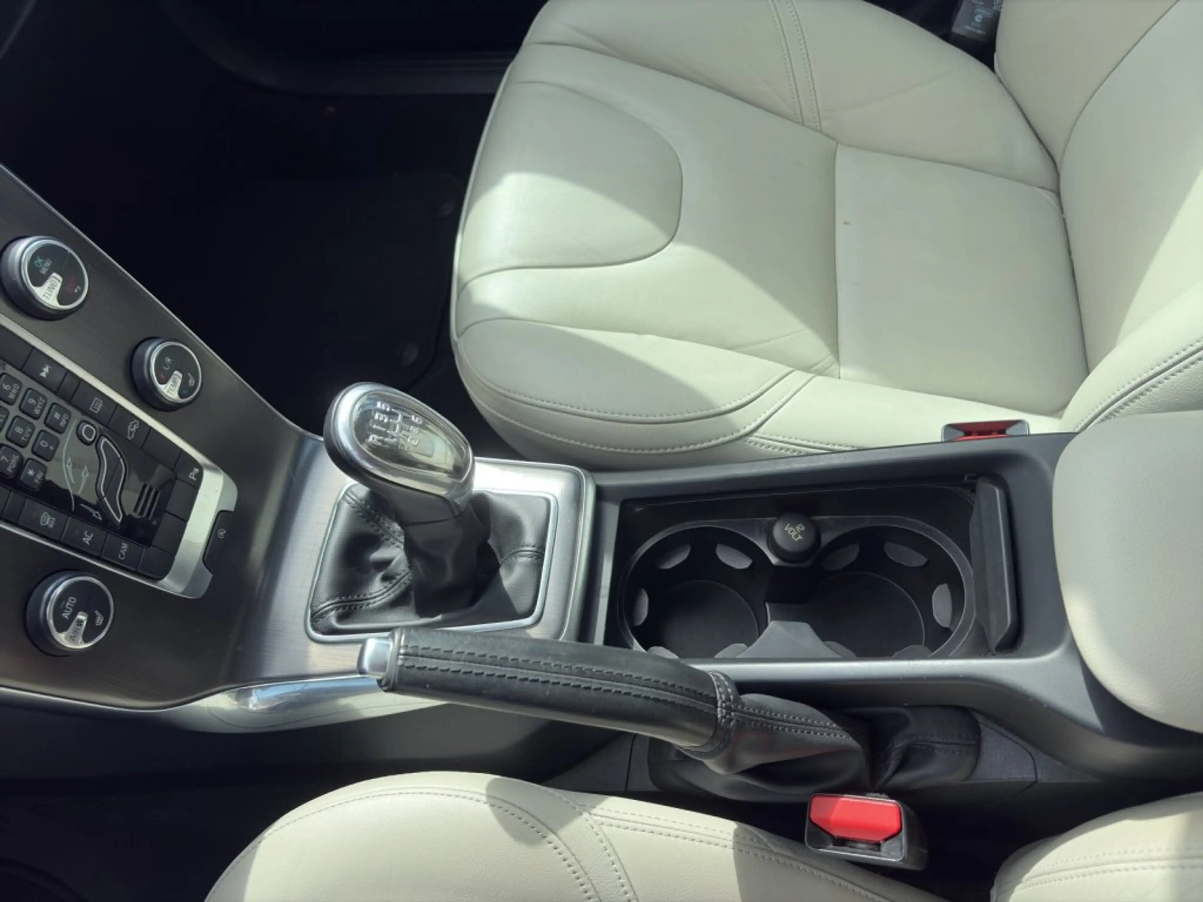 Volvo V40 D2 (94G) MO — photo 14