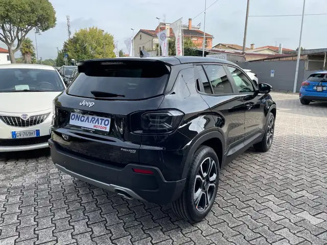 Jeep Avenger view 5