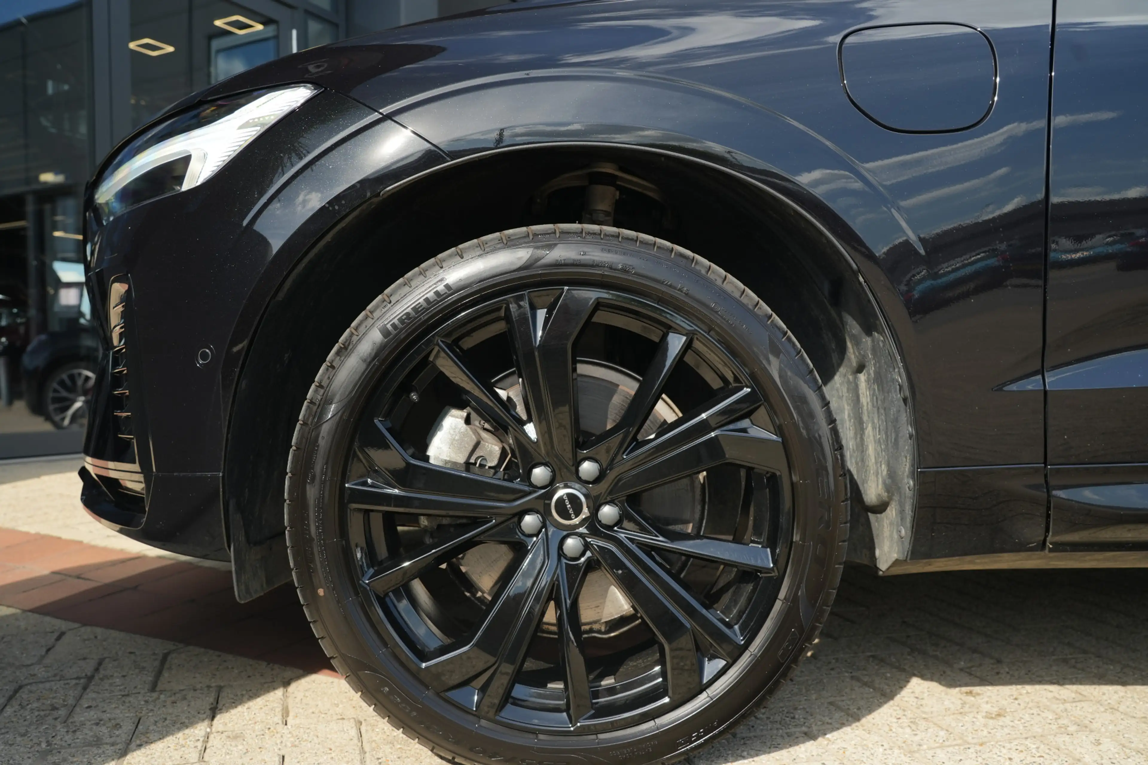 Volvo XC60 2.0 T8 FACELIFT Plug-in hybrid AWD Black Edition | — photo 6