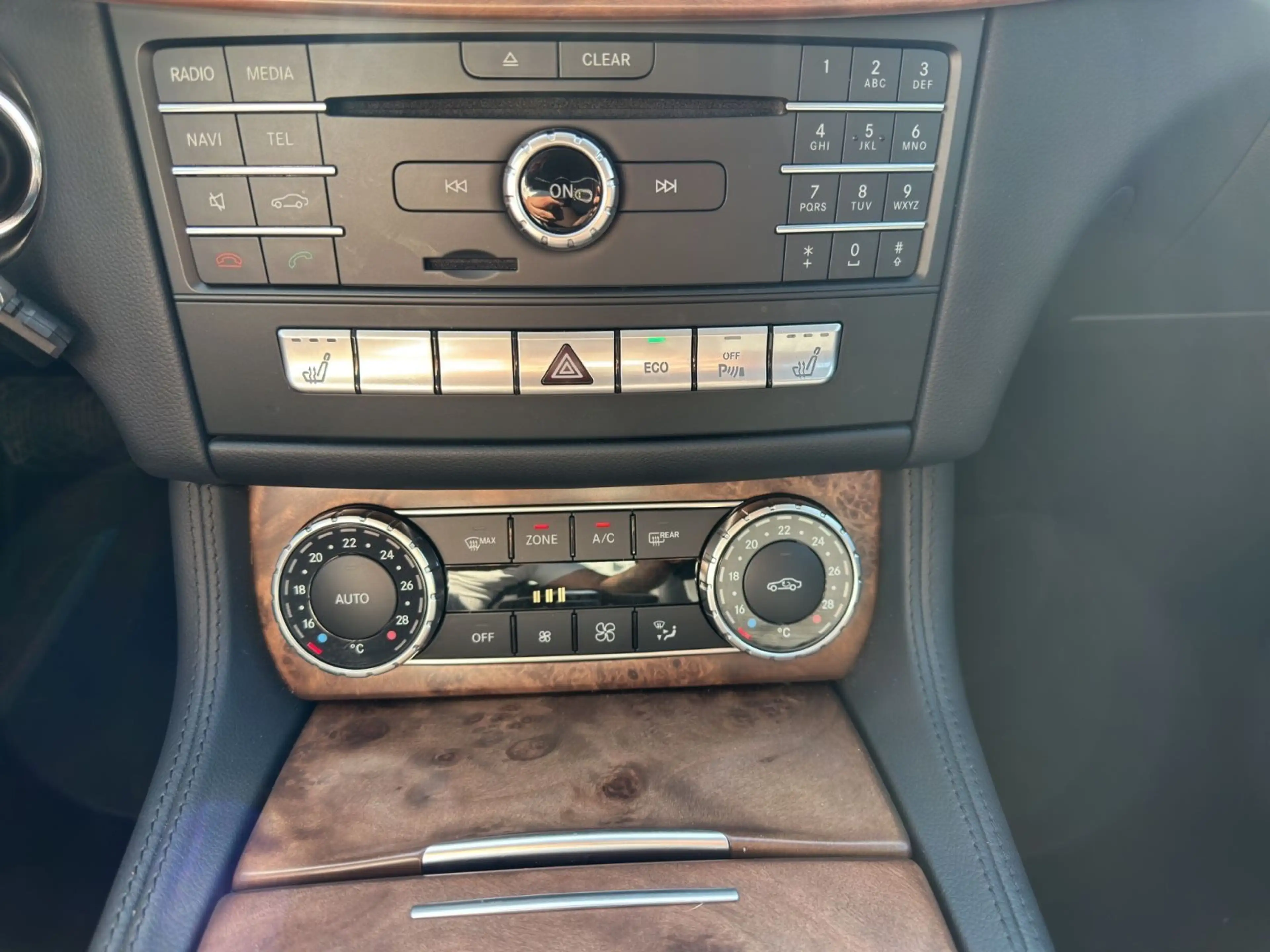 Mercedes-Benz CLS 400 *LED*PARK ASSIST*SCHECKHEFT*GARANTIE* — photo 15