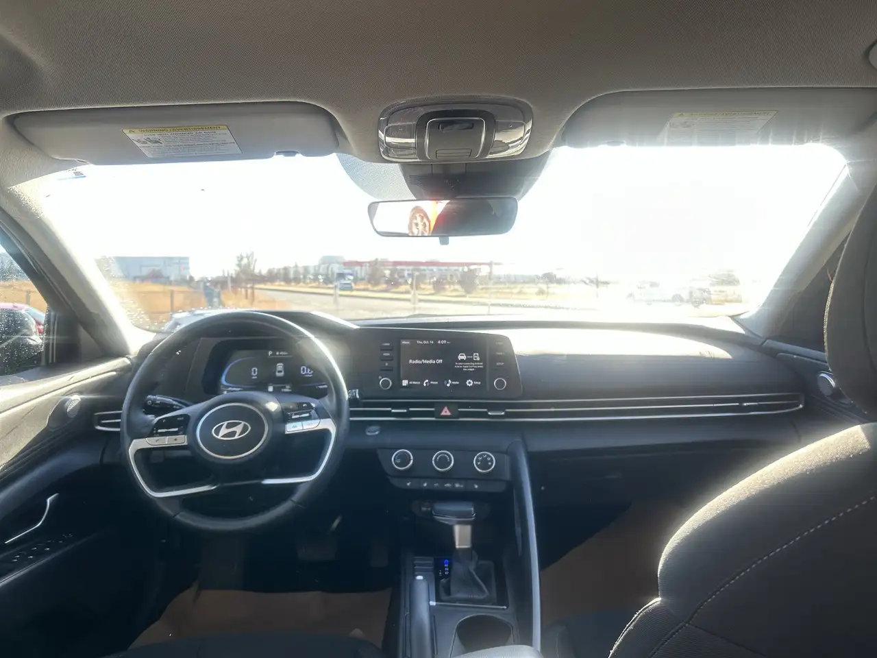 Hyundai ELANTRA снимка Hyundai ELANTRA