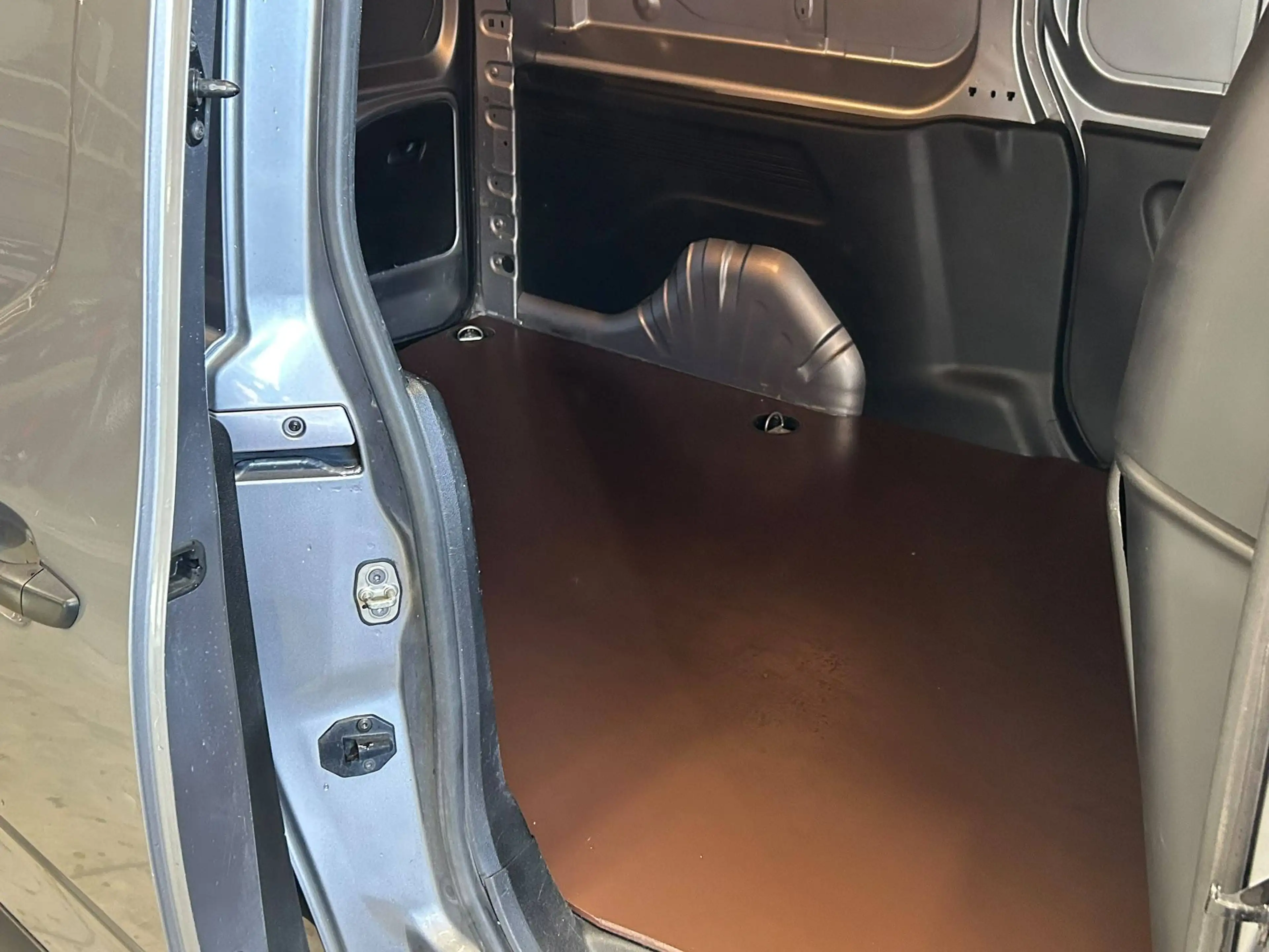 Peugeot Partner 1.5 BlueHDi 102cv Long châssis 3 places Clim — photo 10