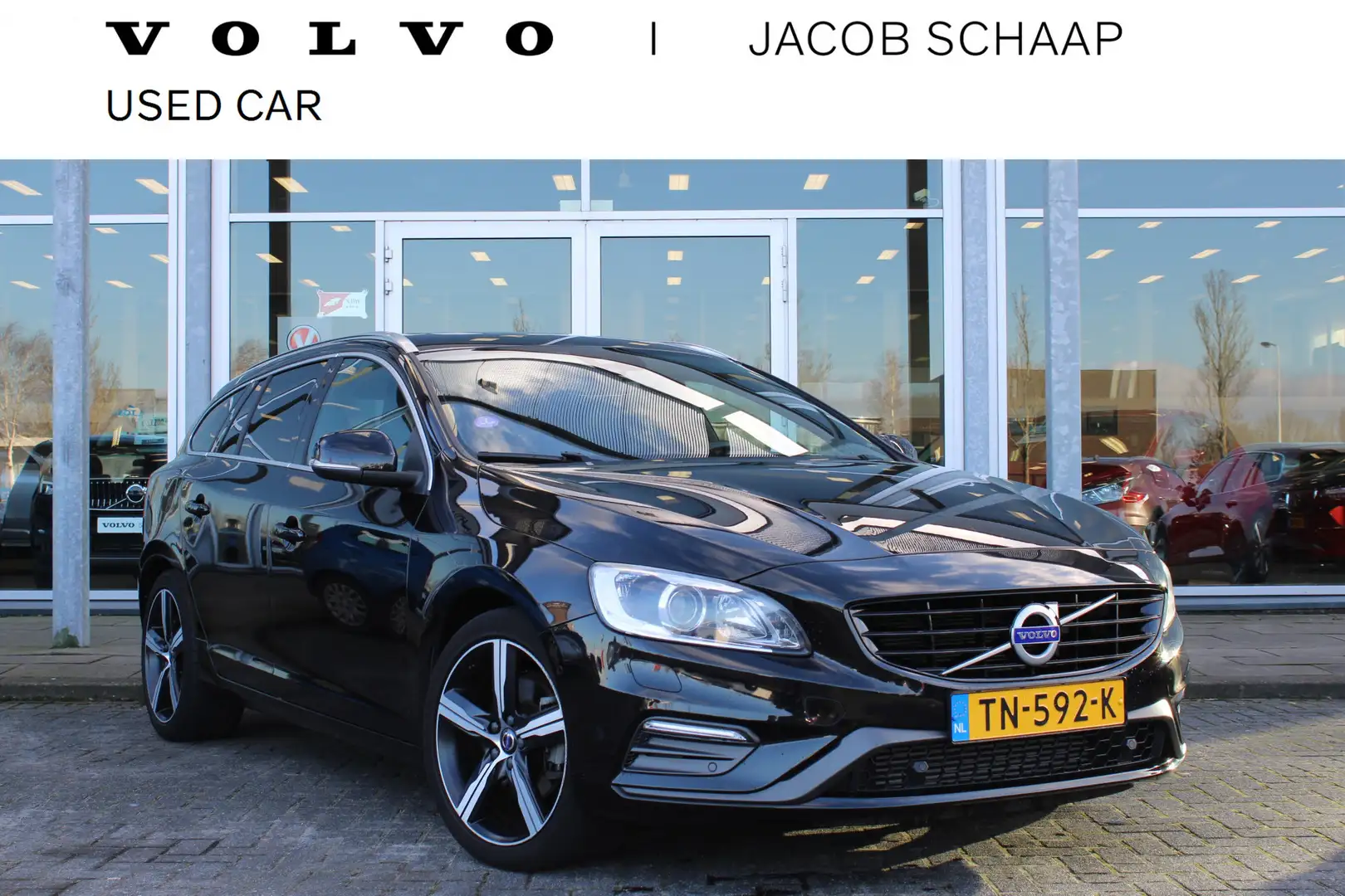 Volvo V60 T4 Business Sport / Standkachel /  Keyless entry / Noir - 1