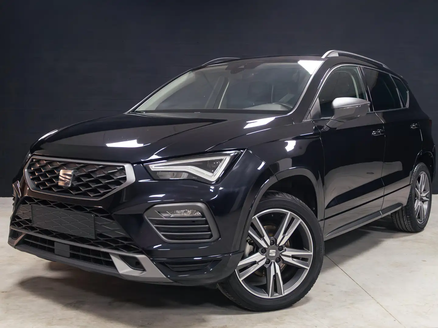 SEAT Ateca Ateca 1.5 TSI ACT FR / Carplay / Full LED / DSG Zwart - 1