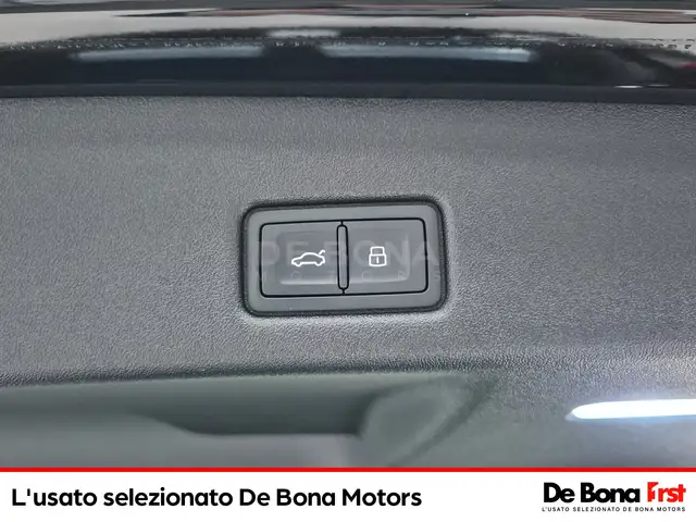 Audi Q5 view 26