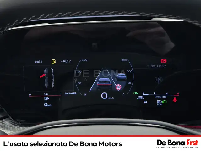 Audi Q5 view 17