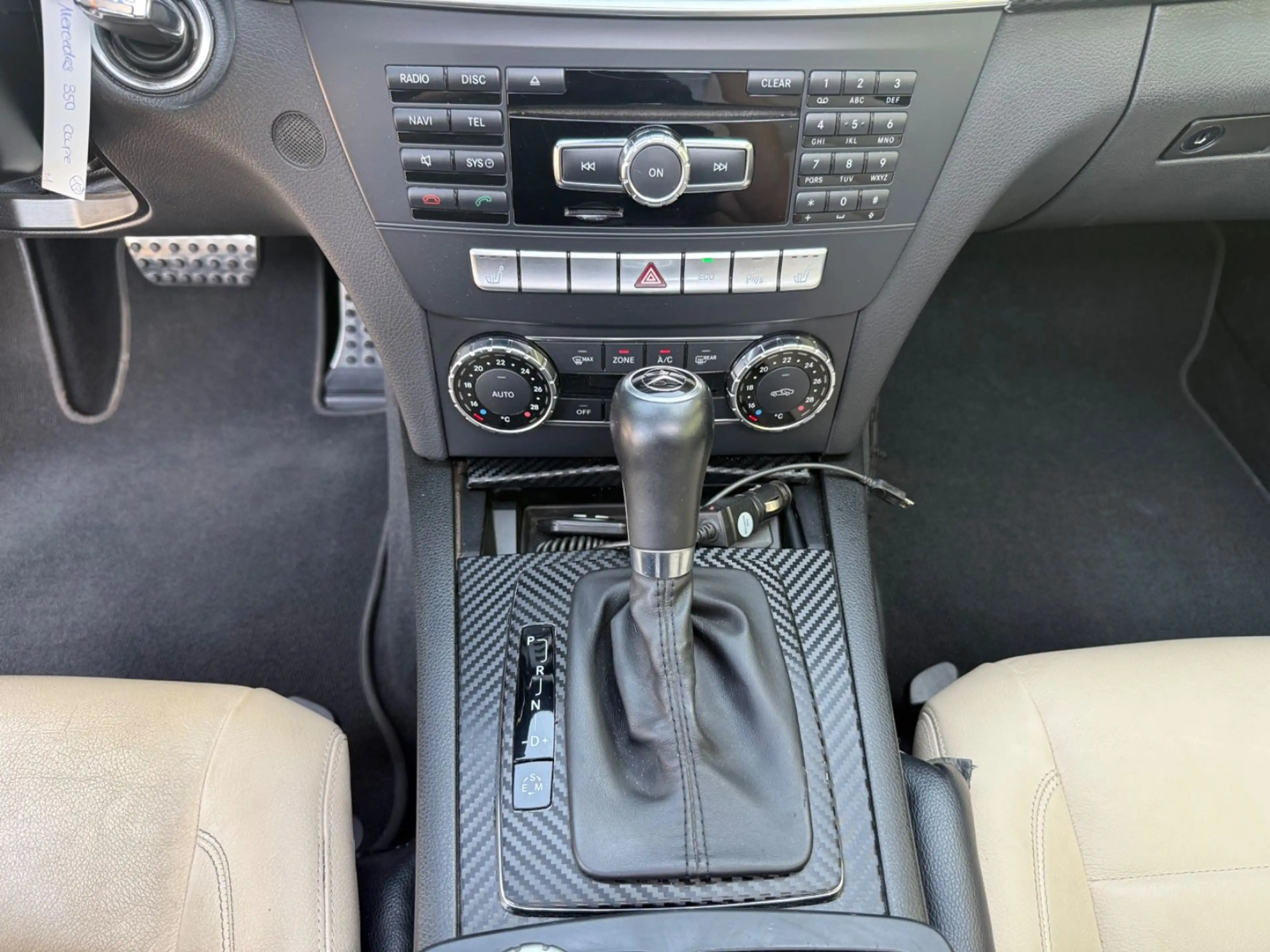 Mercedes-Benz C 350 W204 Coupe 350 CGI AMG Vollleder-Bi-Xenon-Pano — photo 14