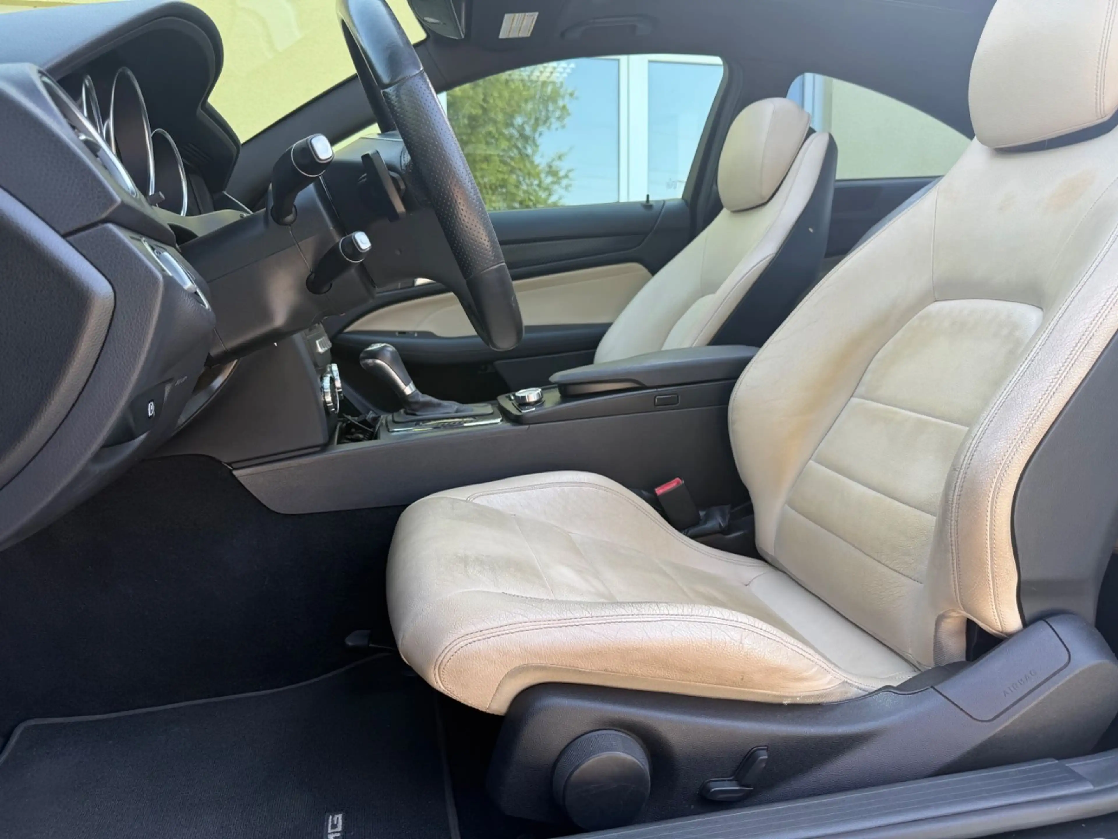 Mercedes-Benz C 350 W204 Coupe 350 CGI AMG Vollleder-Bi-Xenon-Pano — photo 9