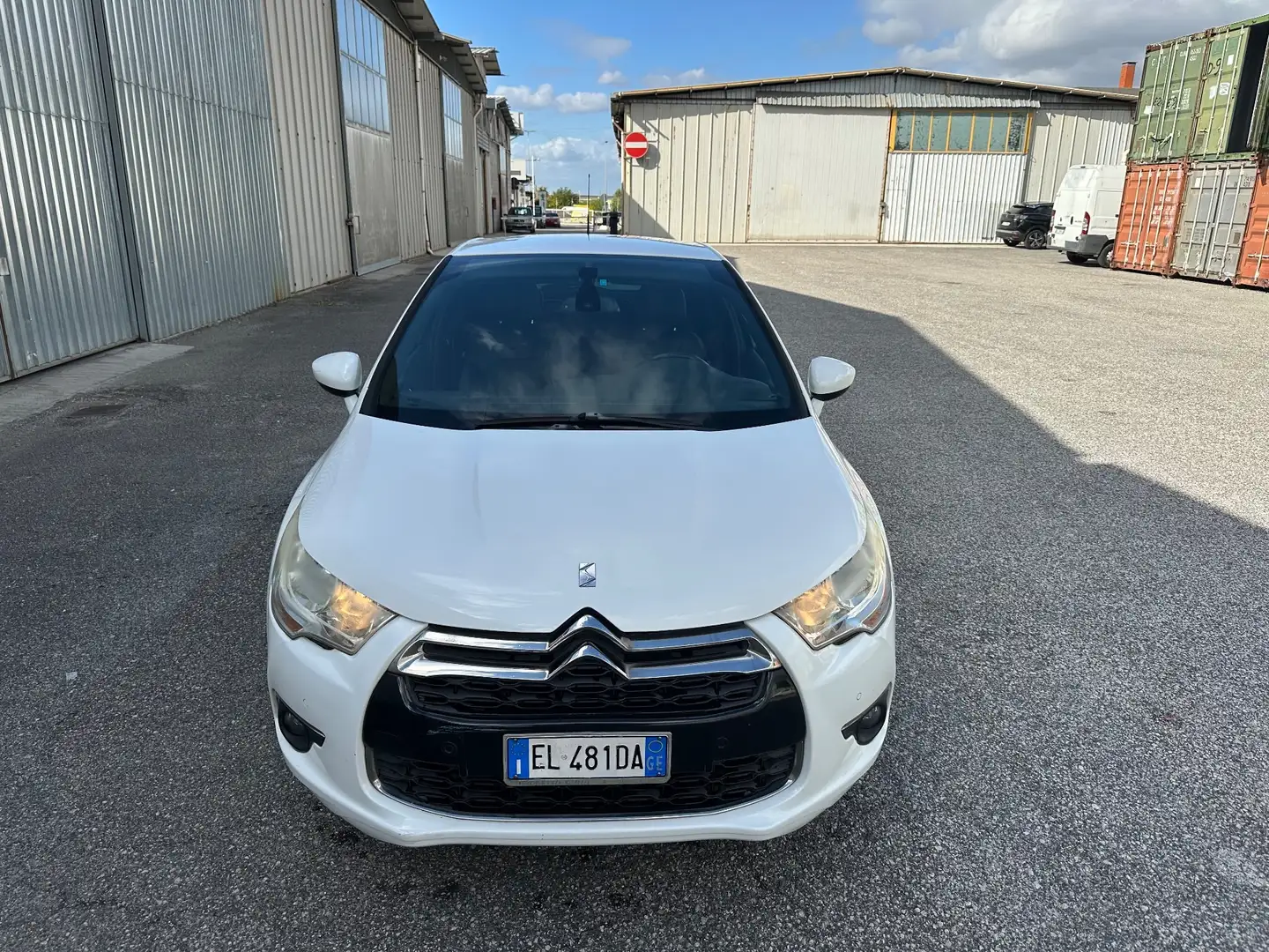 DS Automobiles DS 4 DS 4 2.0 HDi 160 Sport Chic Blanc - 2