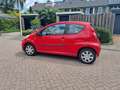 Peugeot 107 107 1.0-12V XR Rood - thumbnail 2