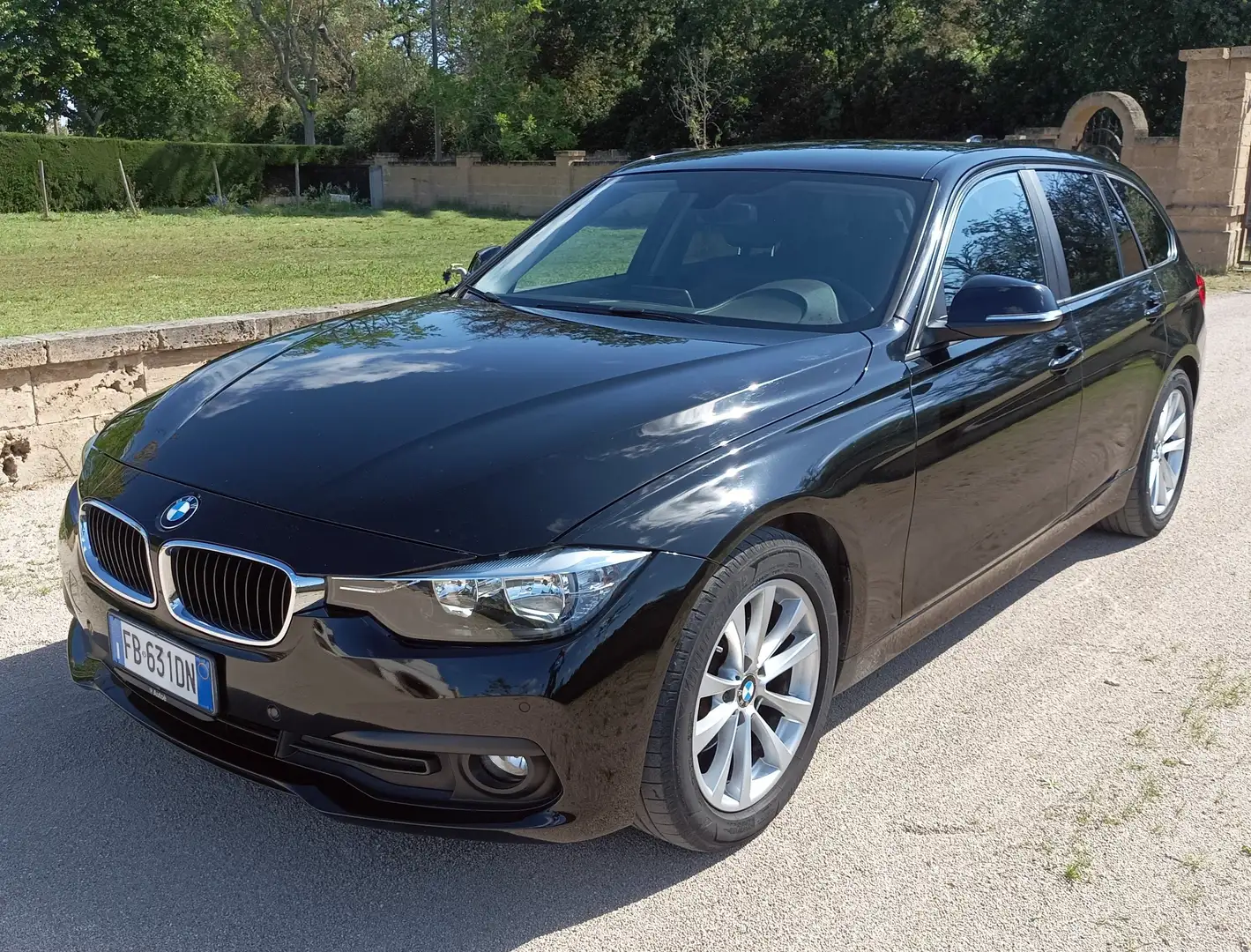 BMW 320 Serie 3 F31 2015 Touring 320d Touring auto Negro - 1