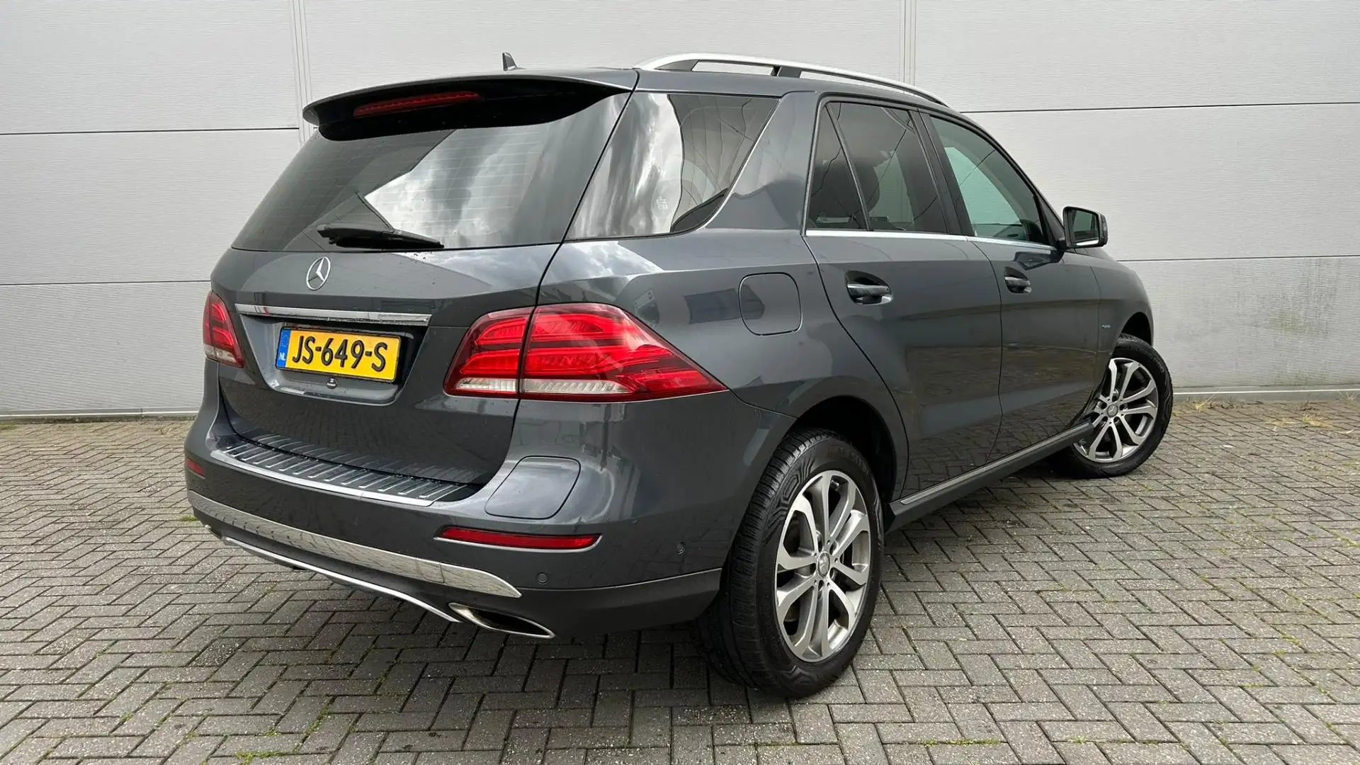 Mercedes-Benz GLE 500 e 4-Matic Aut, Schuifdak, Navi, Leder, Led Gris - 2