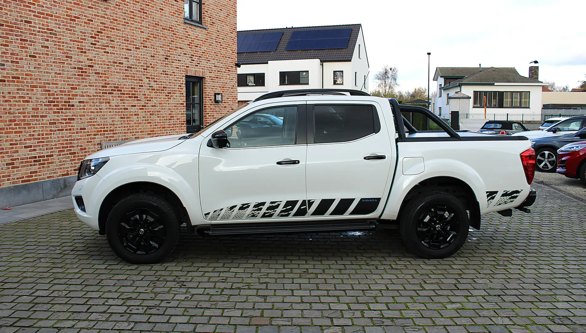 Nissan Navara 2.3 dCi 4x4 Automaat !! TEKNA 44000kkm!!! Blanc - 1
