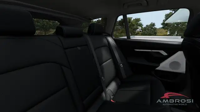BMW 5 Series view 11
