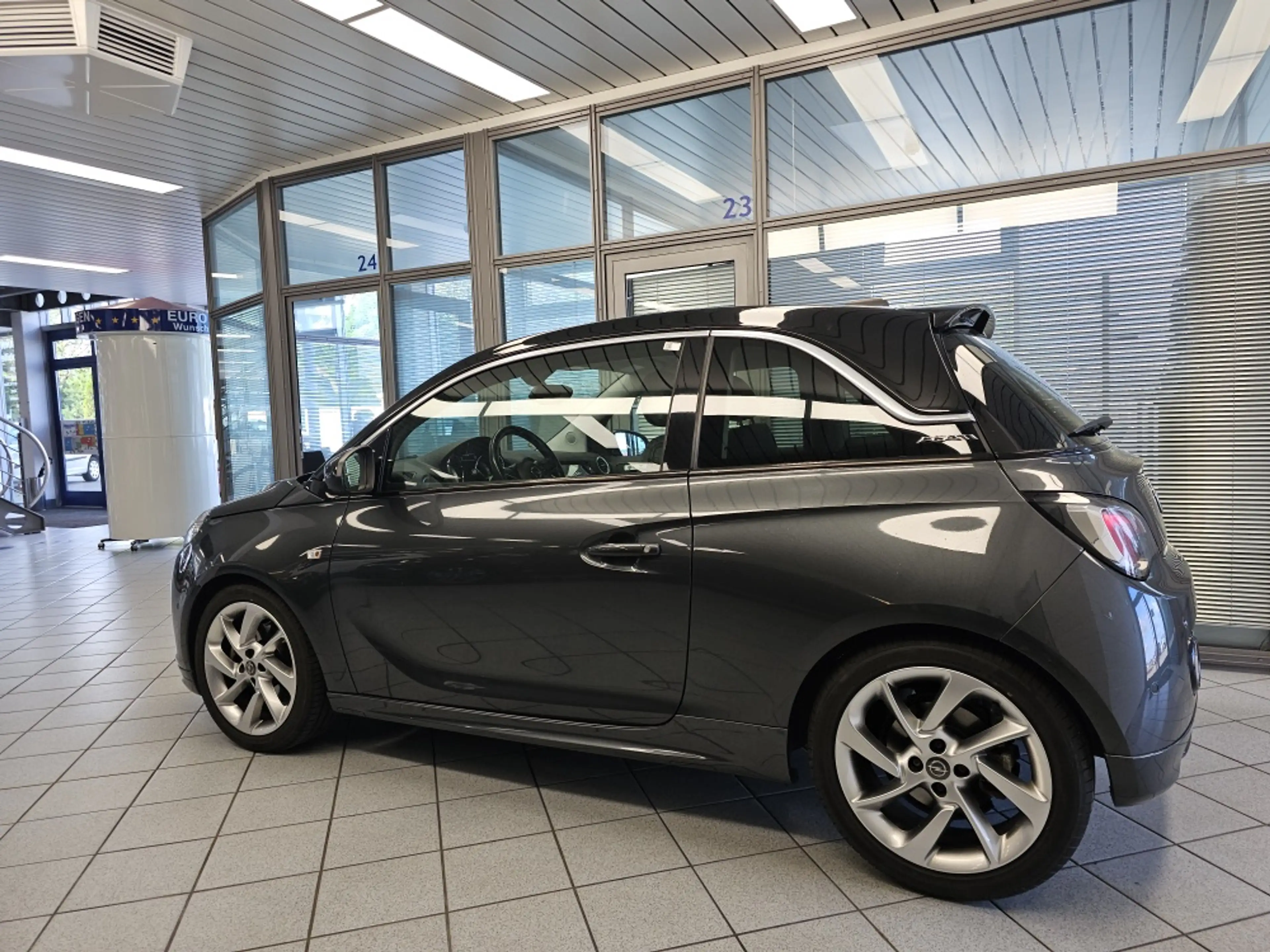 Opel Adam Alufelgen,Klimaanlage,PDC 2x — photo 20