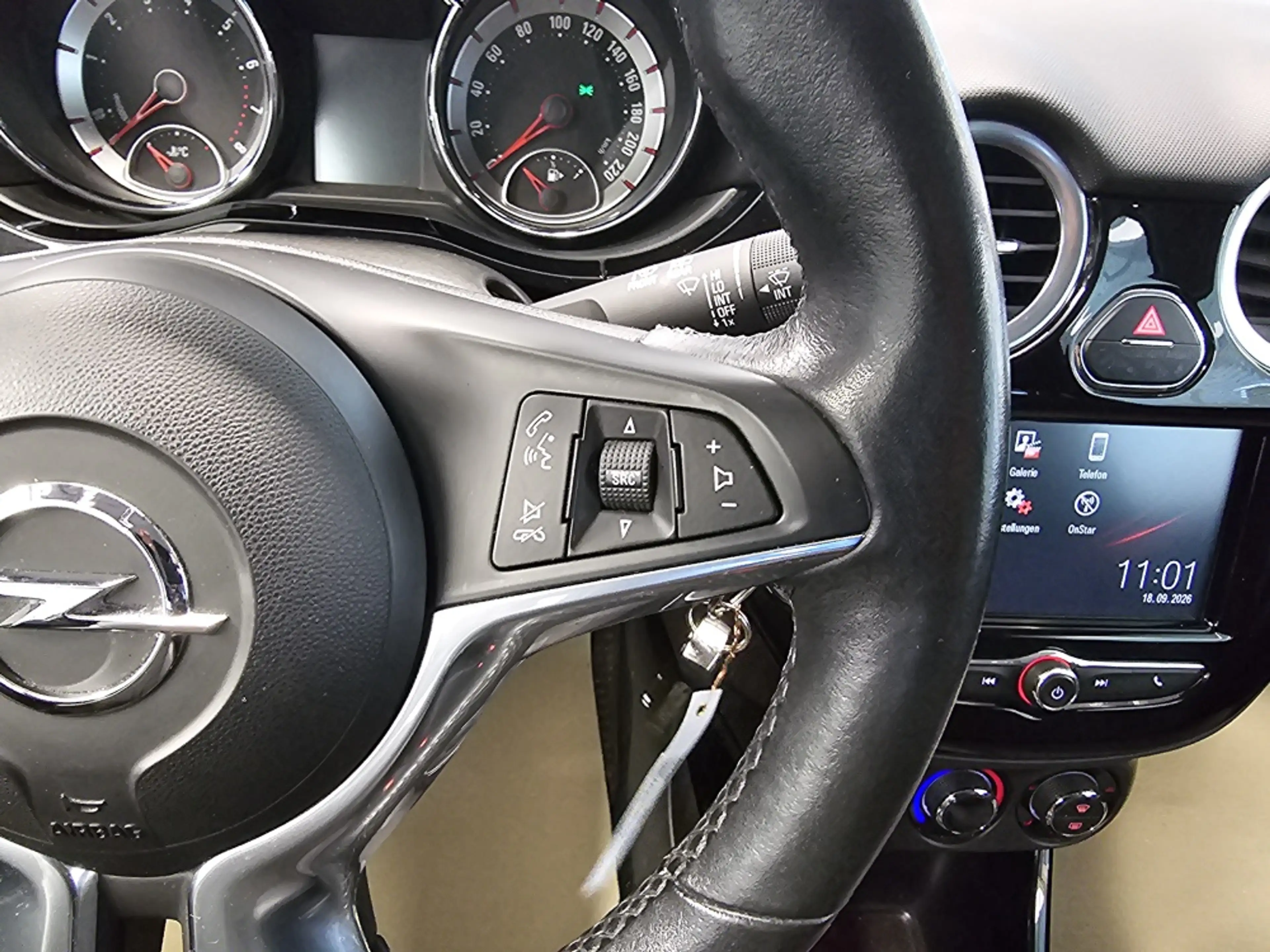Opel Adam Alufelgen,Klimaanlage,PDC 2x — photo 14