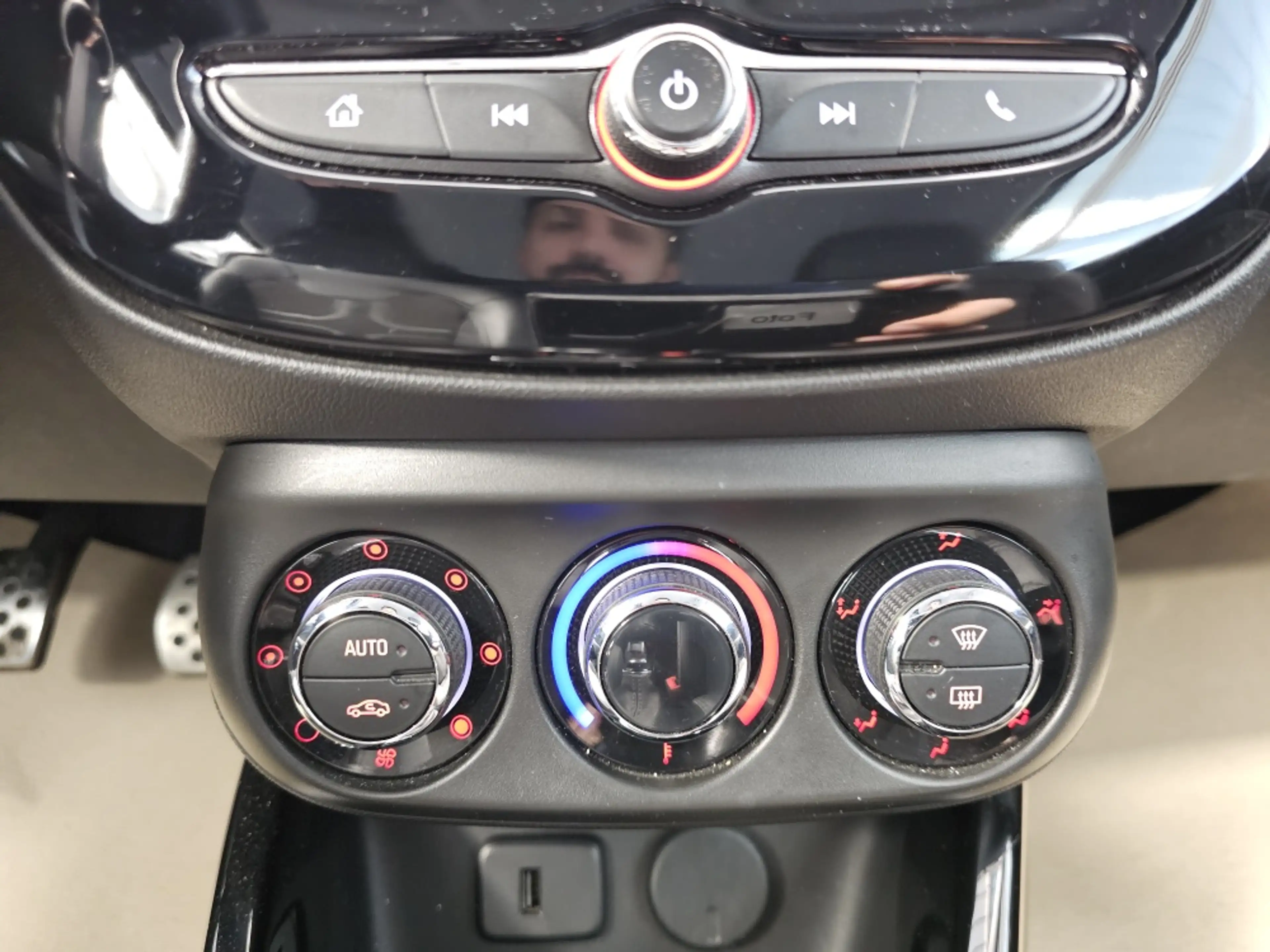 Opel Adam Alufelgen,Klimaanlage,PDC 2x — photo 8