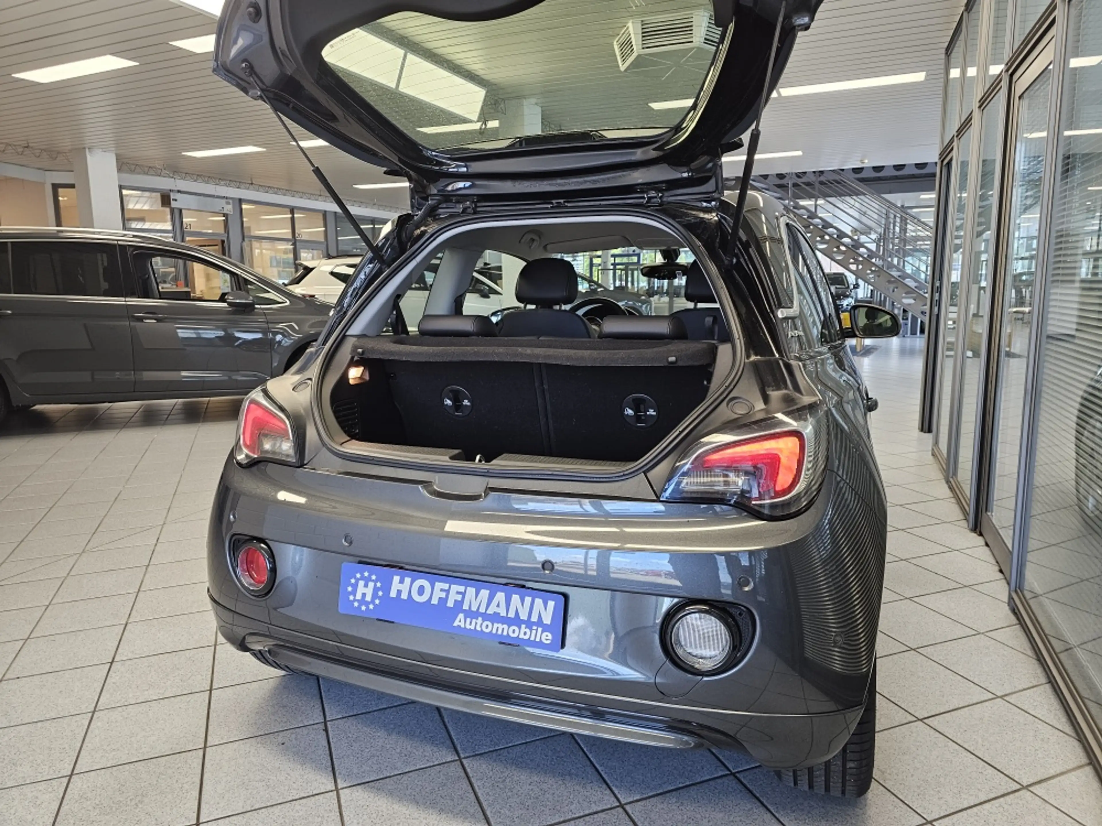 Opel Adam Alufelgen,Klimaanlage,PDC 2x — photo 3