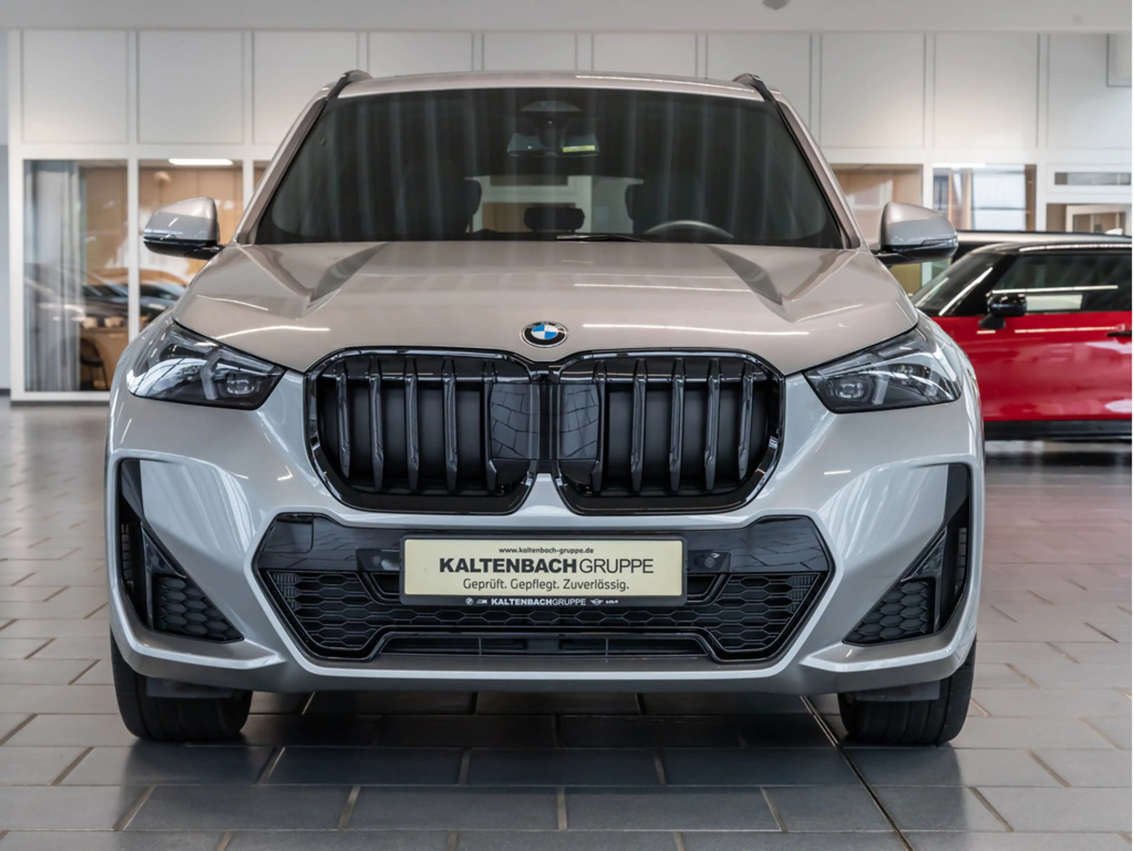 BMW X1 sDrive 18i M-Sport Pro PANO NAVI KAMERA — photo 3