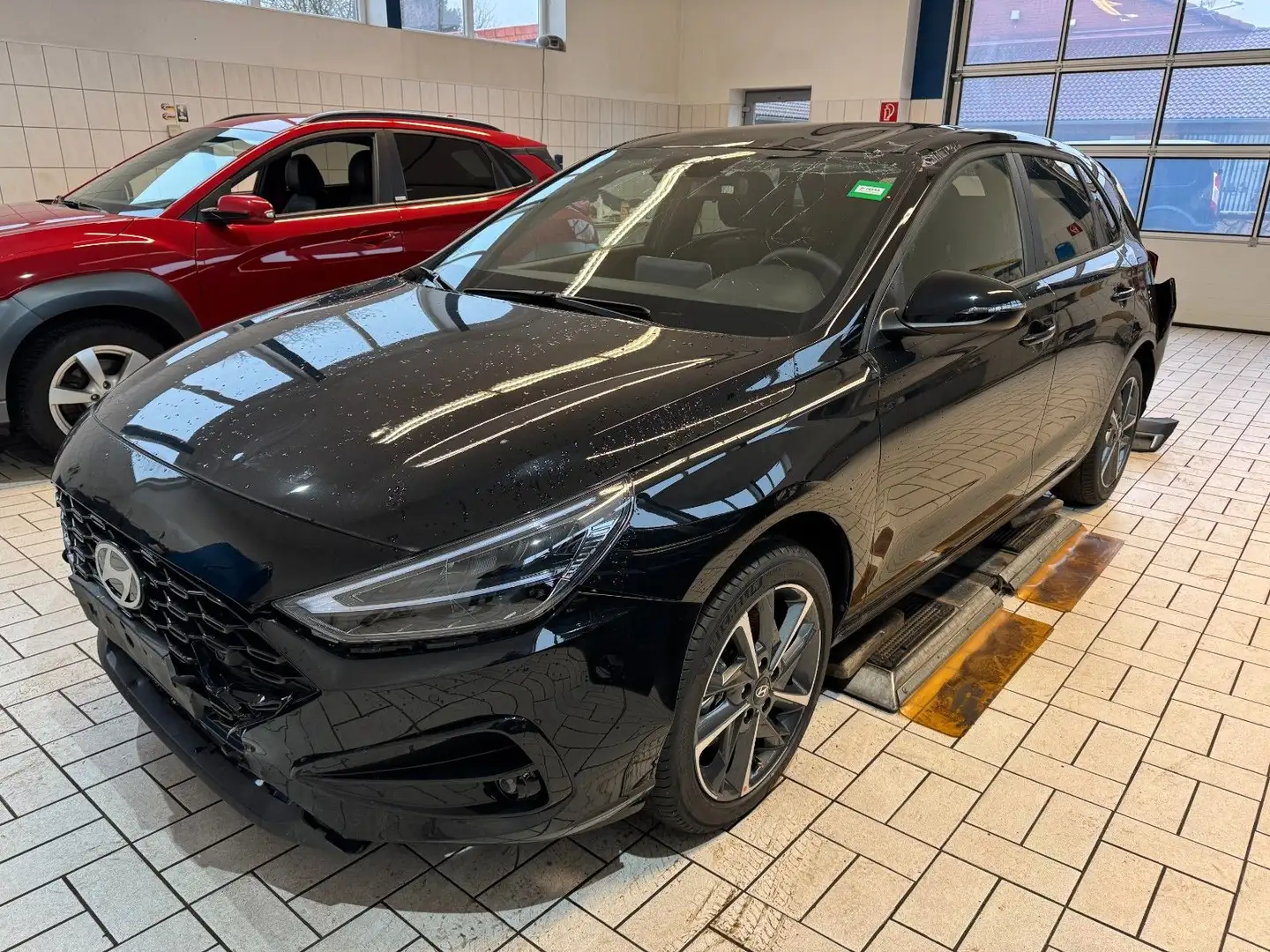 Hyundai i30 Advantage Beschädigt Motor läuft Noir - 2