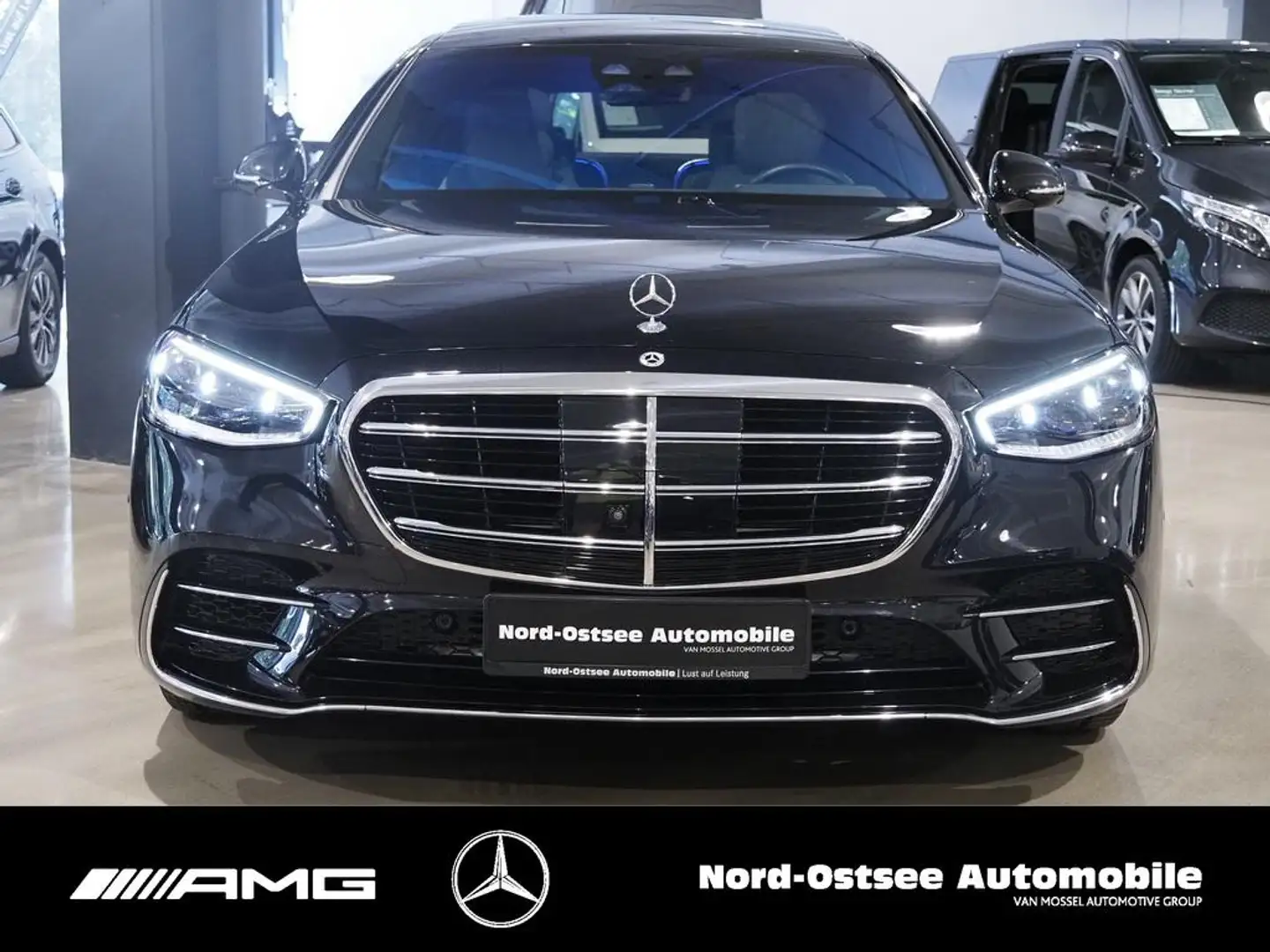 Mercedes-Benz S 580 4M MAYBACH lang AMG PANO 360° STANDHZ TV Schwarz - 2