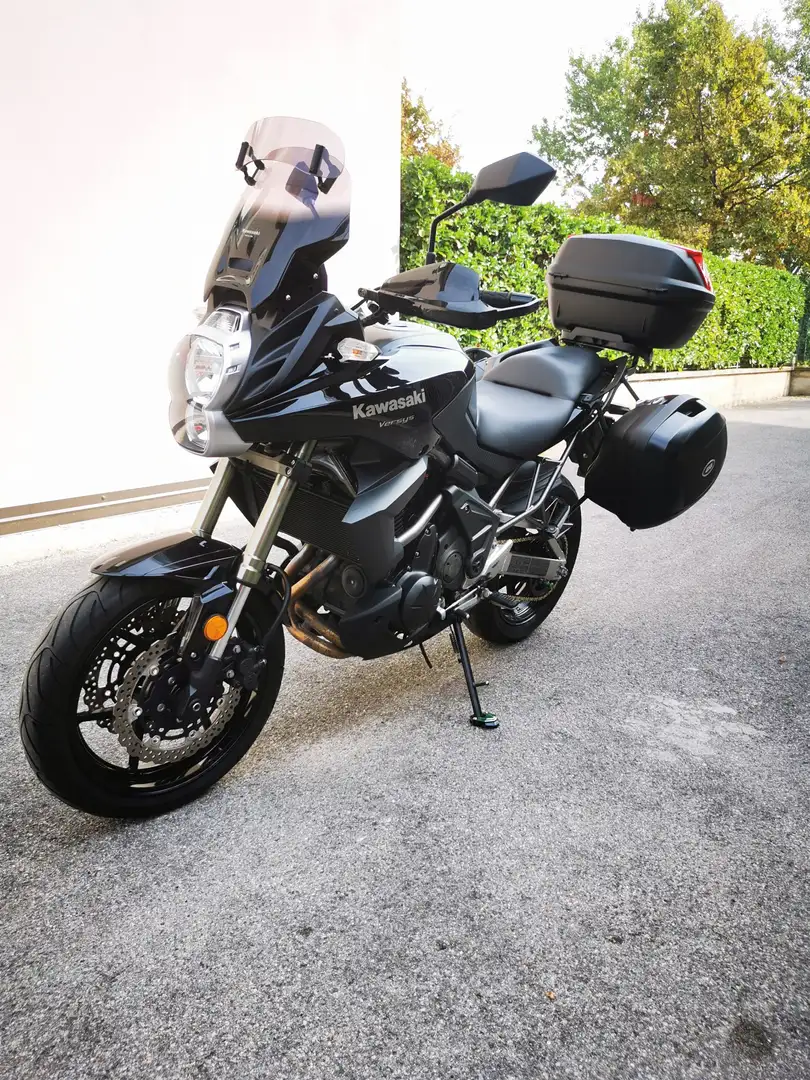 Kawasaki Versys 650 Negro - 1
