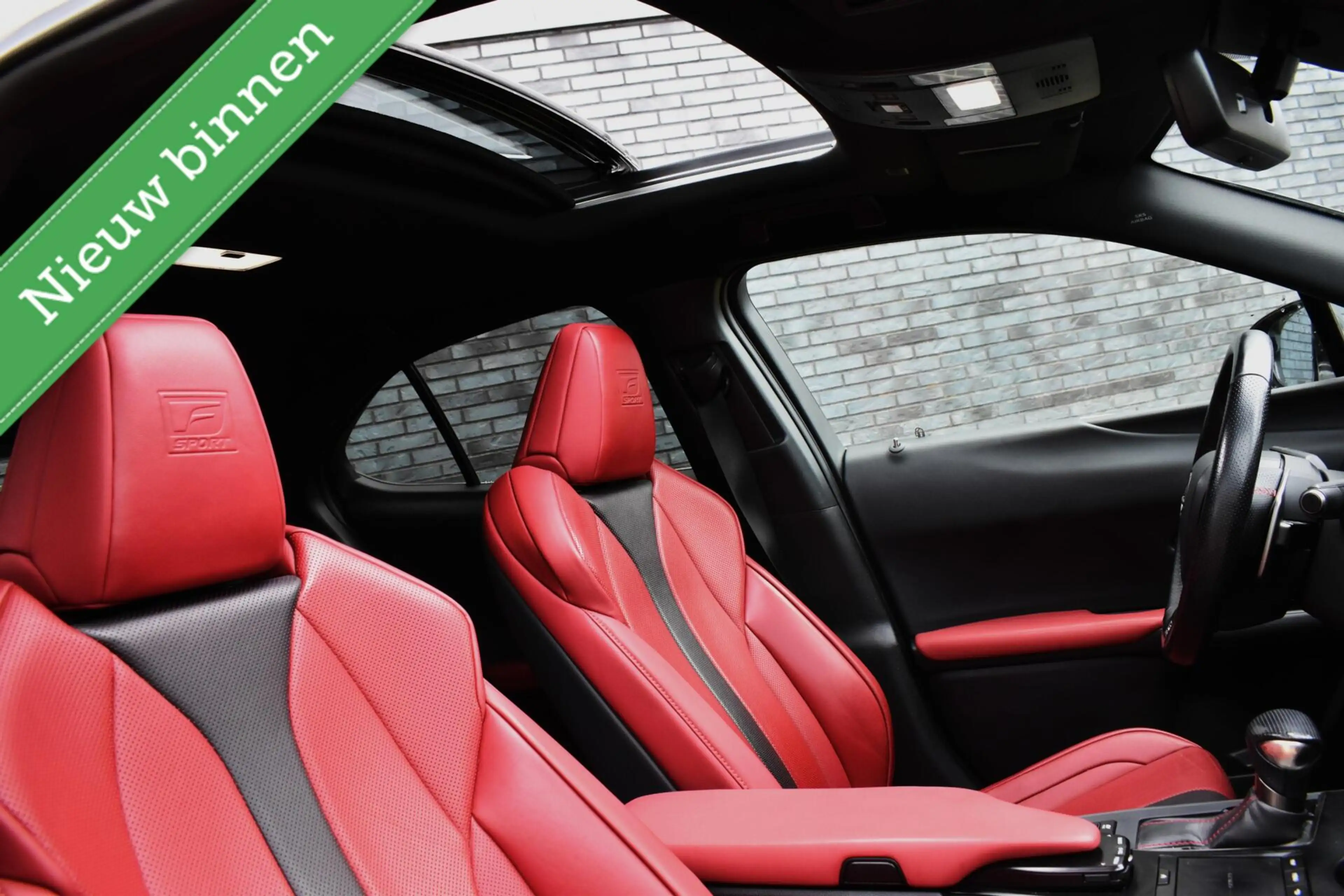 Lexus UX 250h F Sport PANORAMADAK/HEAD UP/LEDER/ETC.! — photo 16