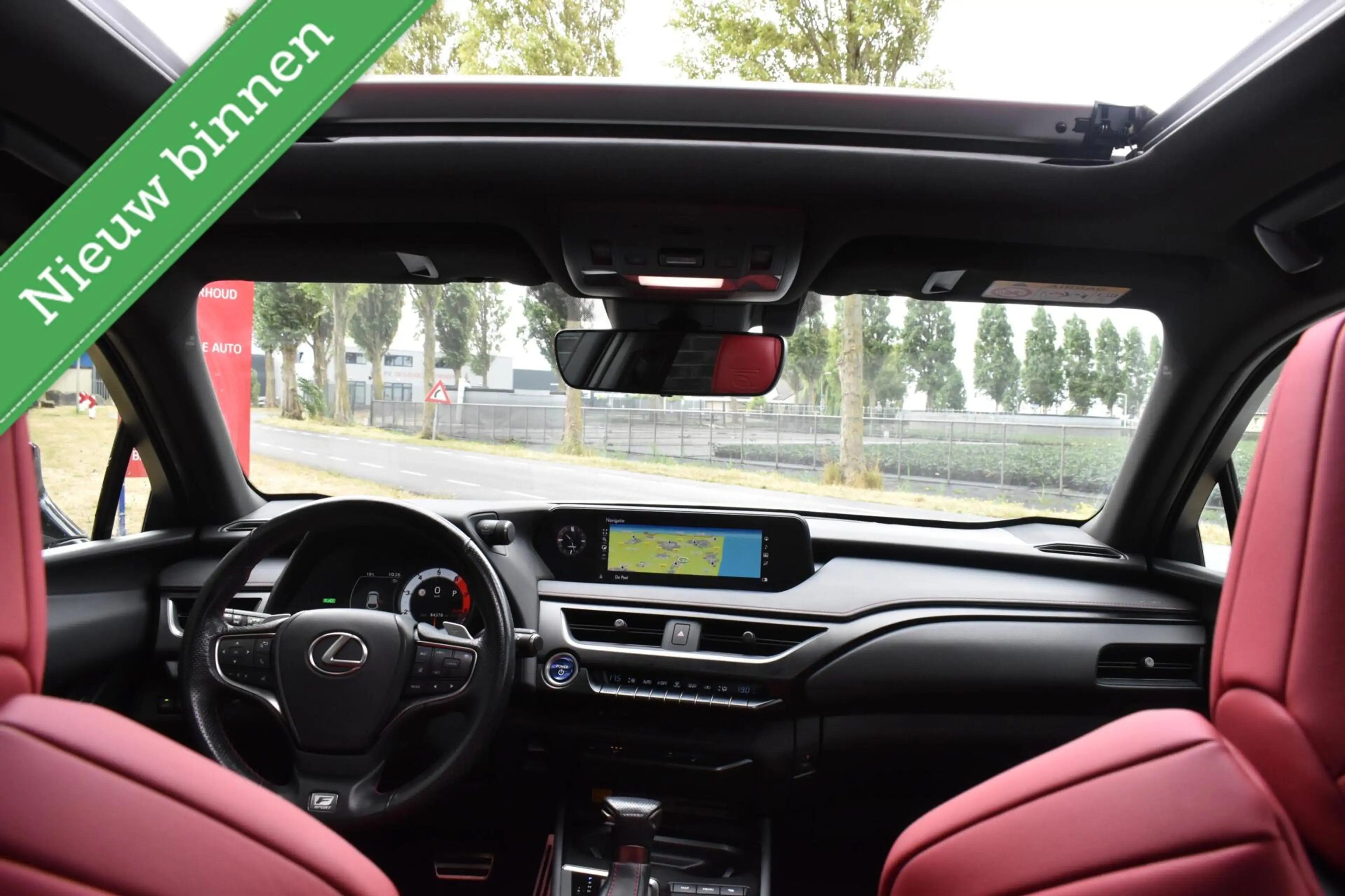 Lexus UX 250h F Sport PANORAMADAK/HEAD UP/LEDER/ETC.! — photo 7