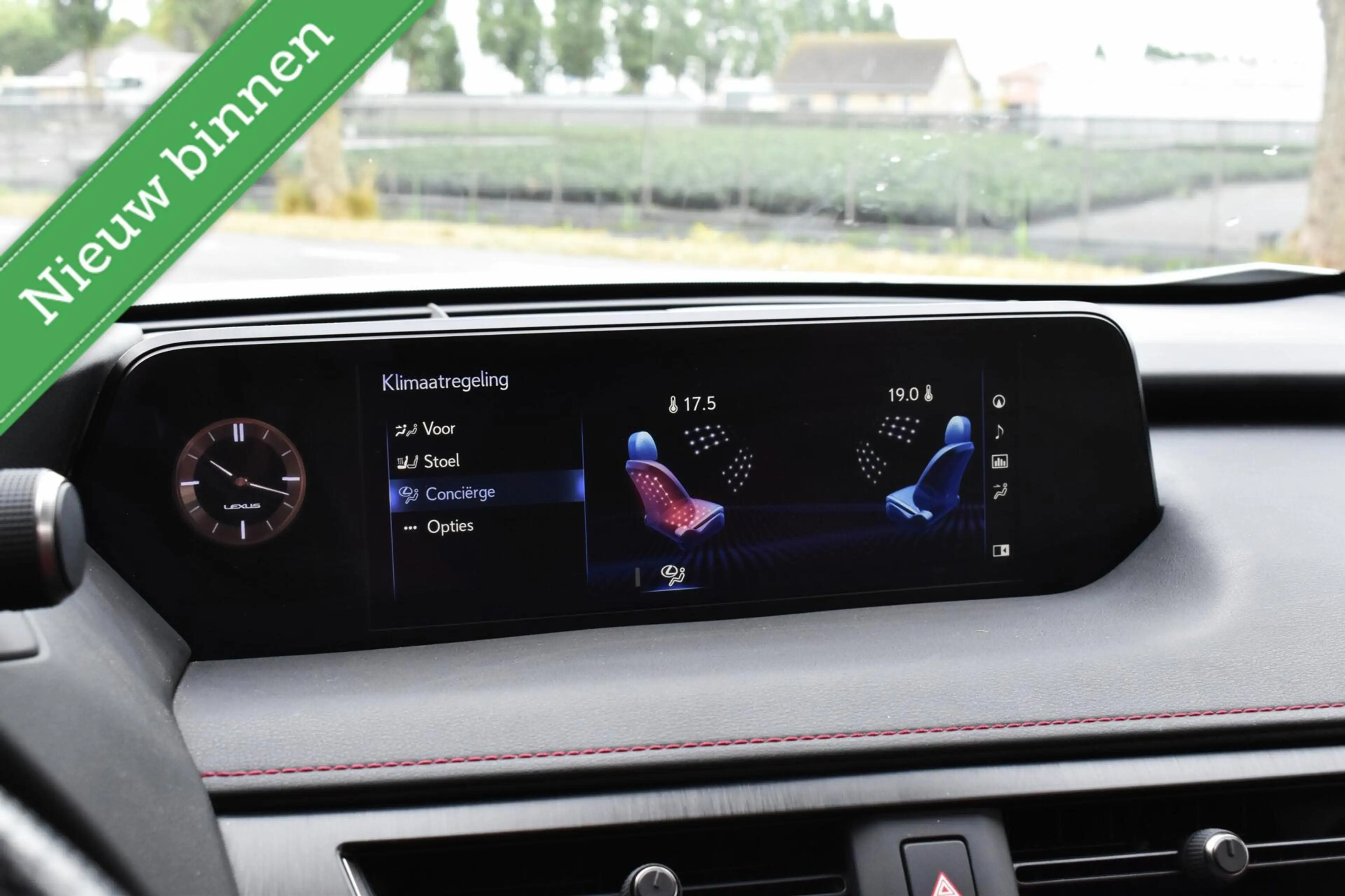 Lexus UX 250h F Sport PANORAMADAK/HEAD UP/LEDER/ETC.! — photo 20
