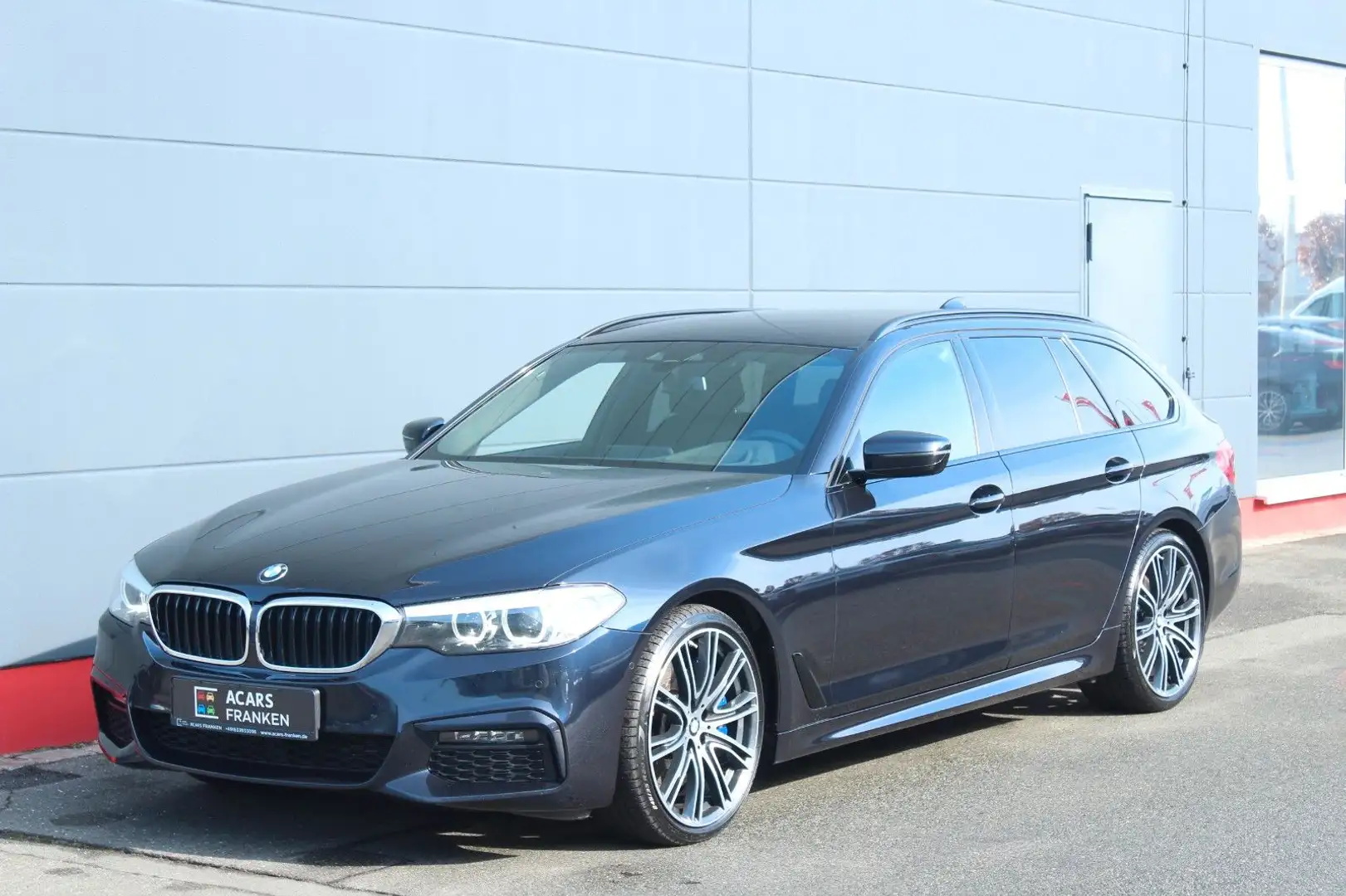 BMW 540 d Touring xDrive M Sport *4 Zone*Full LED* Schwarz - 1