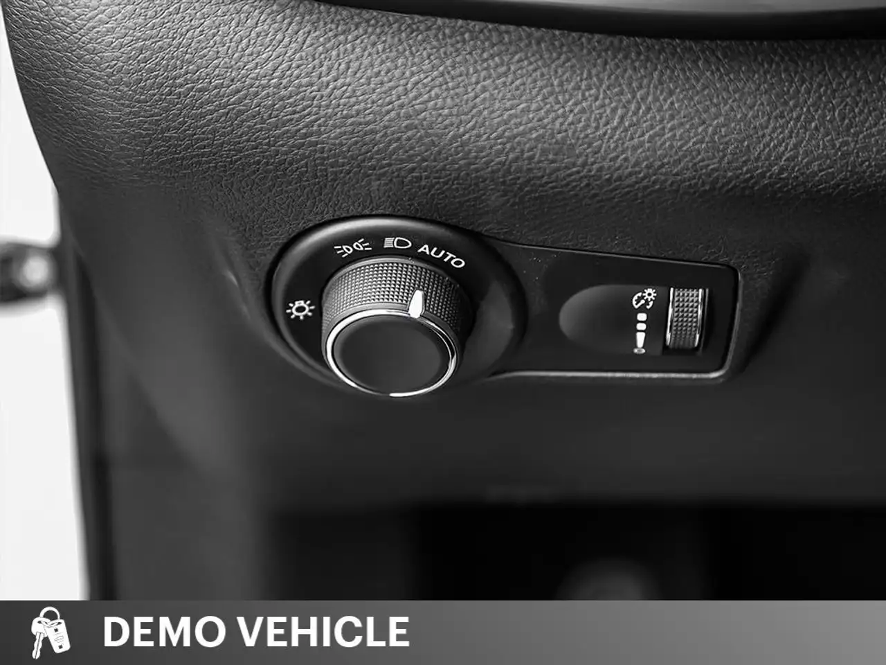 Jeep Compass photo Jeep Compass