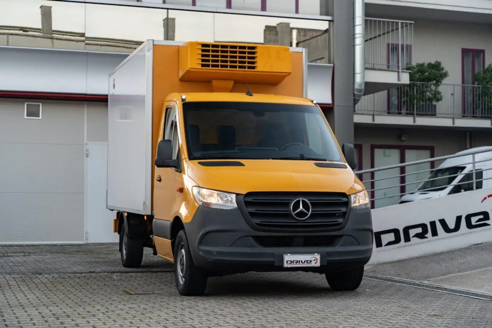 Mercedes-Benz Sprinter 311 CDI FURGONE ISOTERMICO FRIGO Arancione - 2