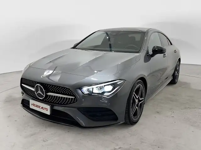 Mercedes-Benz CLA 200 CLA Coupe -AMG LINE