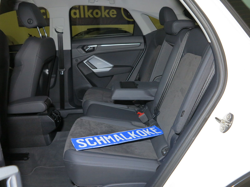 Audi Q3 45 TFSIe 1.4 Sportback S tronic AHK Navi — photo 5