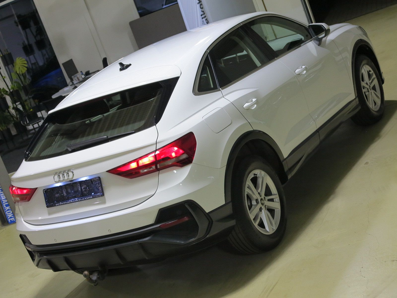 Audi Q3 45 TFSIe 1.4 Sportback S tronic AHK Navi — photo 3