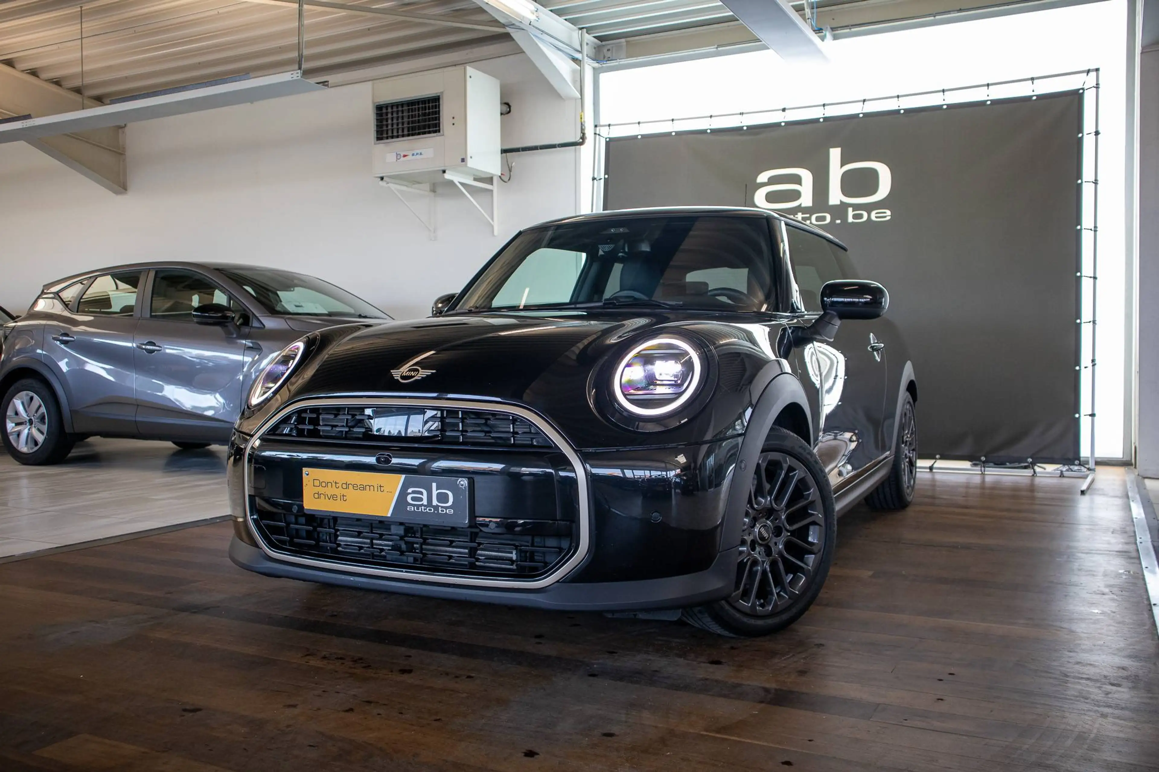 MINI Cooper C LED, CAMERA, SPORTZETELS, HARMAN KARDON, COMFORT ACCESS