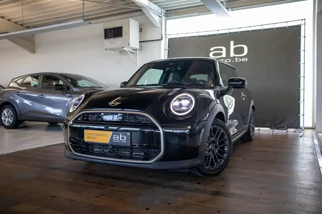 MINI Cooper C LED, CAMERA, SPORTZETELS, HARMAN KARDON, COMFORT ACCESS