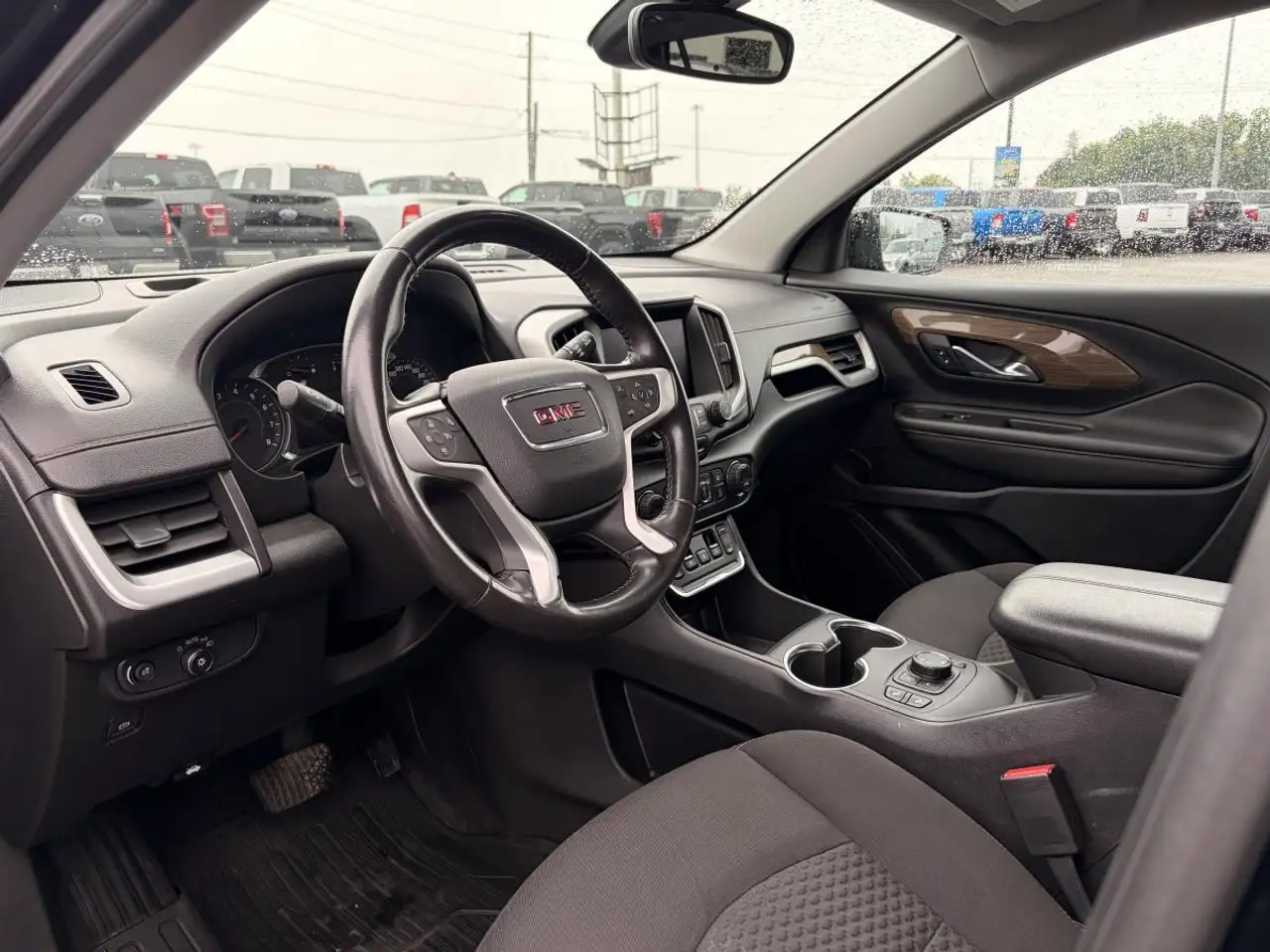GMC Terrain photo GMC Terrain