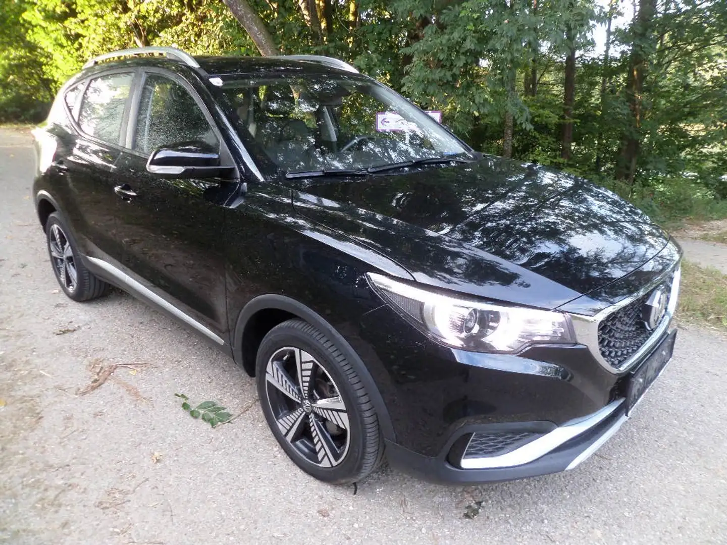 MG ZS EV 44,5kWh Luxury Neuwertig NETTO €15000.- Schwarz - 2