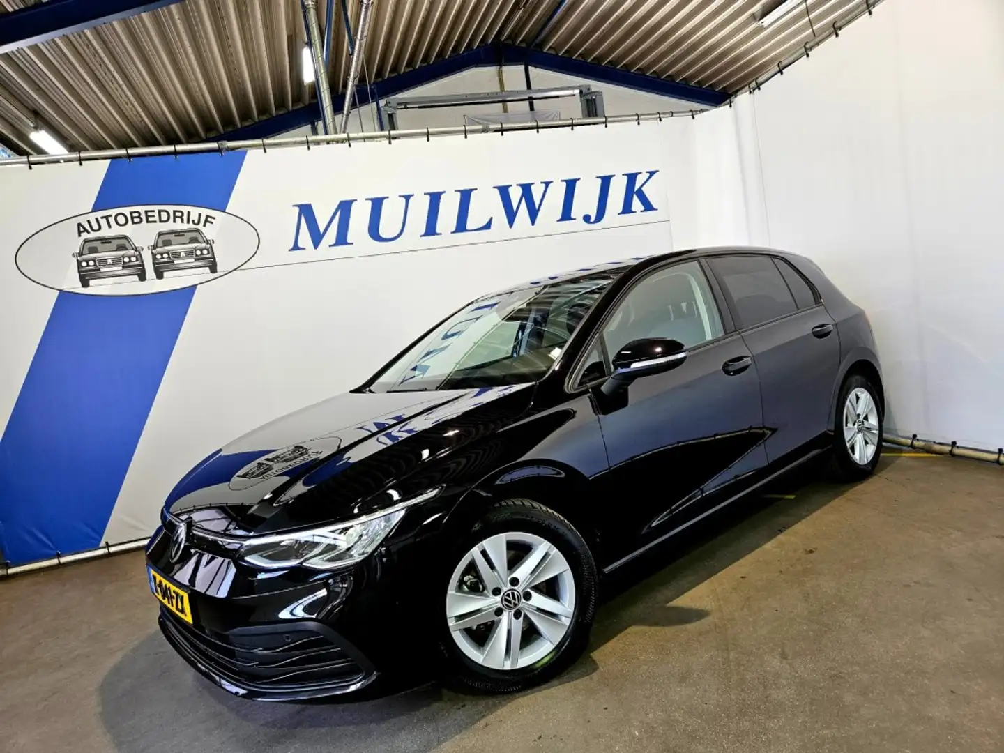 Volkswagen Golf 1.5 TSI Life / Trekhaak / Camera / NL Auto Noir - 1