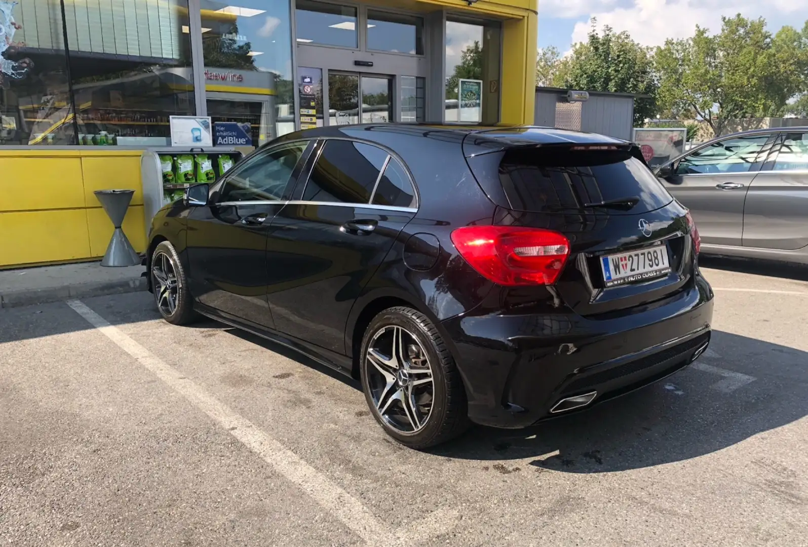Mercedes-Benz A 160 d Aut. Fekete - 1