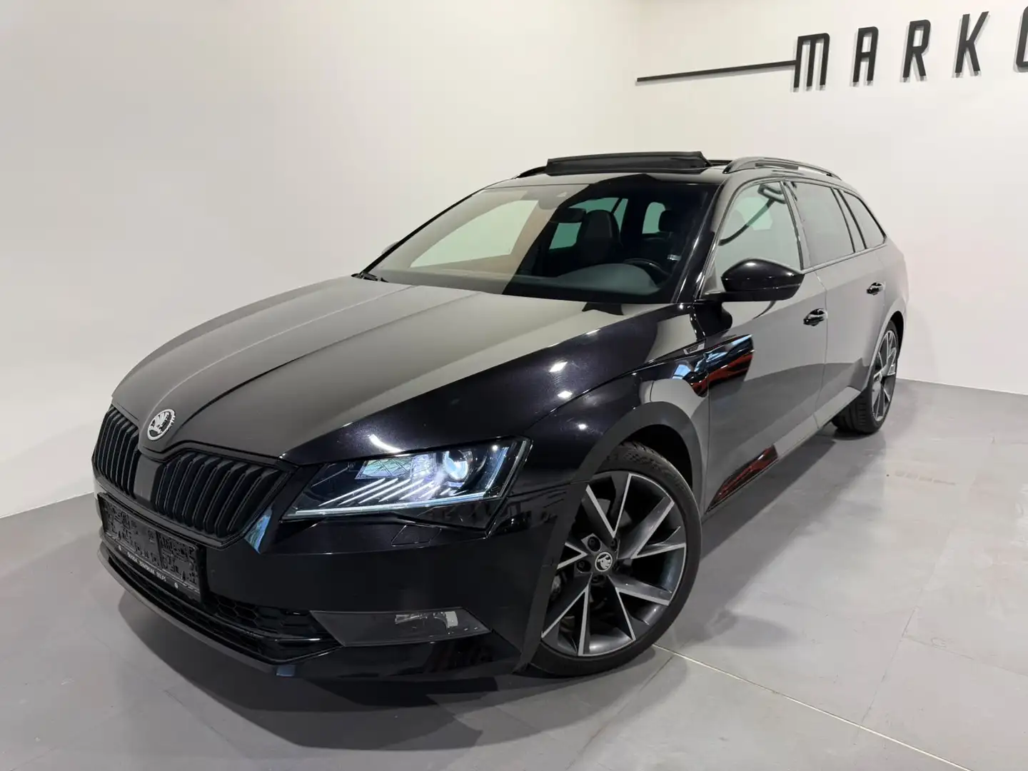 Skoda Superb Superb 4x4 Sportline L&K Blackedition Schwarz - 1